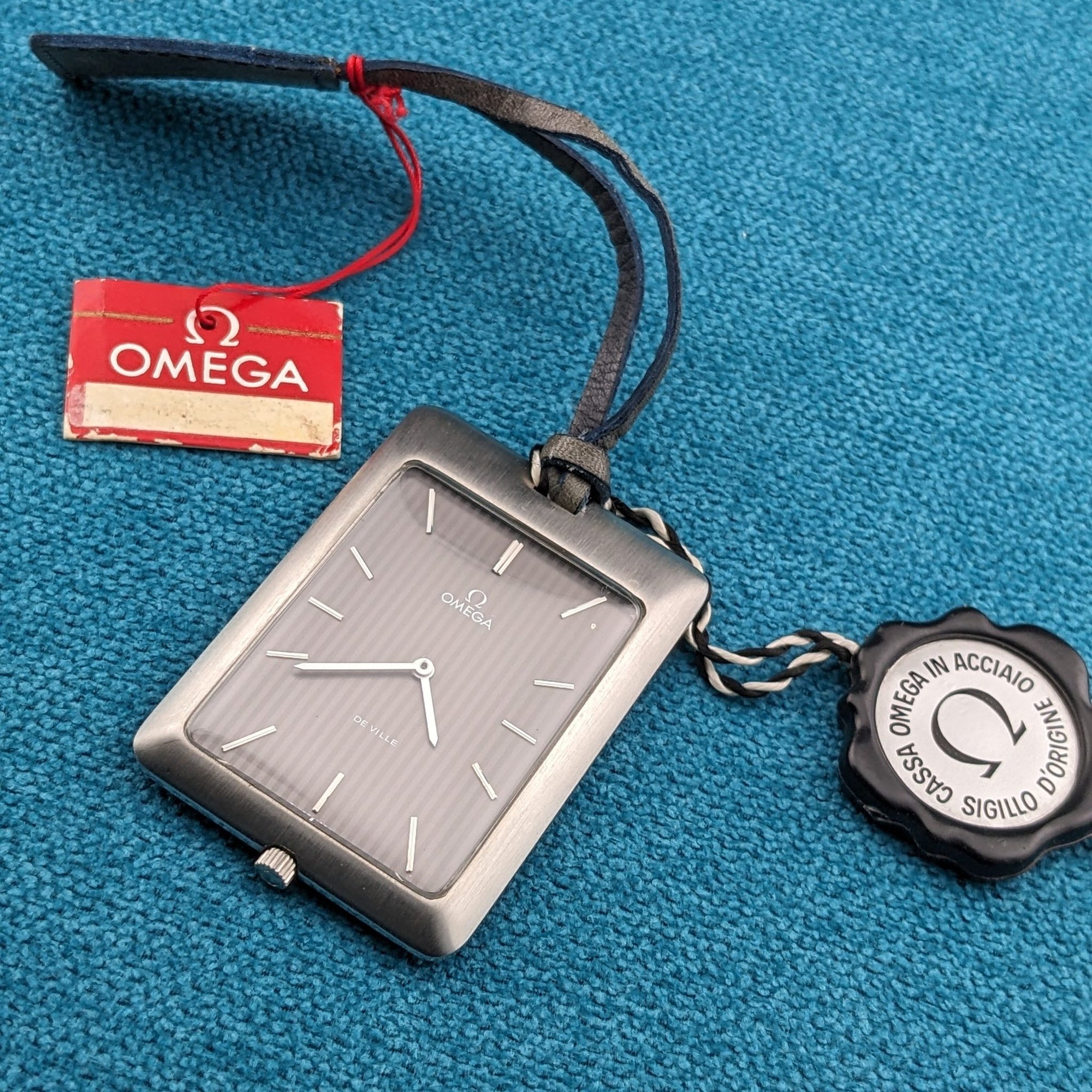 Circa 55 Years Old / Omega De Ville / Ref 111.1738 / Vintage 1970 Watch / Cal 601 Movement / Serviced vintage watch
