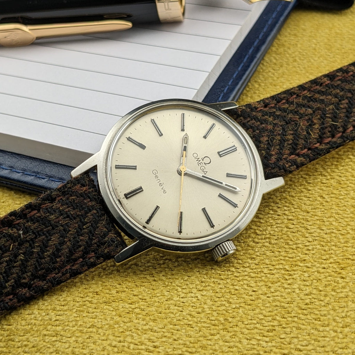 Circa 55 Years Old / Omega Genève / Ref 135.070 / Vintage 1969 Watch / Cal 601 Movement / Serviced vintage watch