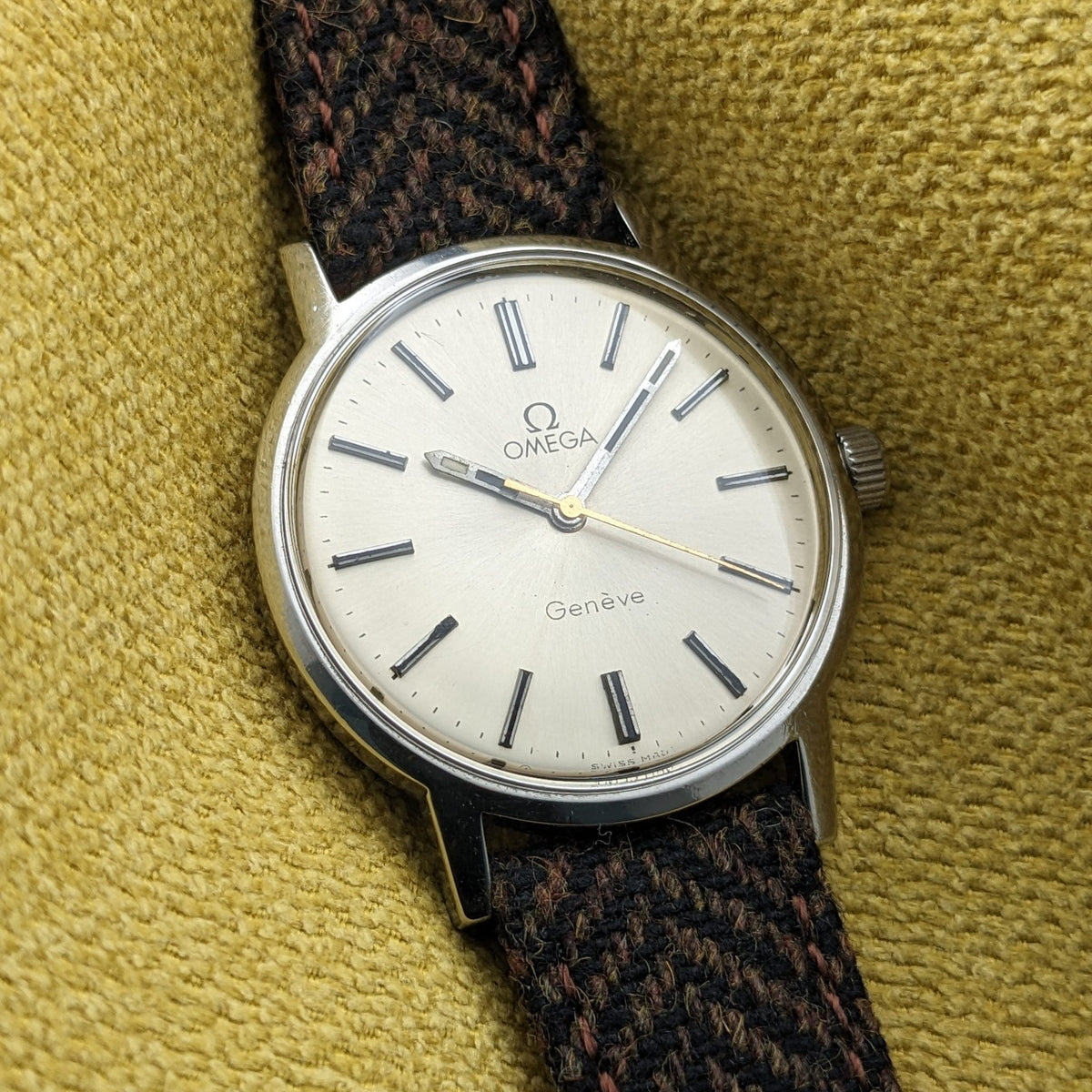 Circa 55 Years Old / Omega Genève / Ref 135.070 / Vintage 1969 Watch / Cal 601 Movement / Serviced vintage watch