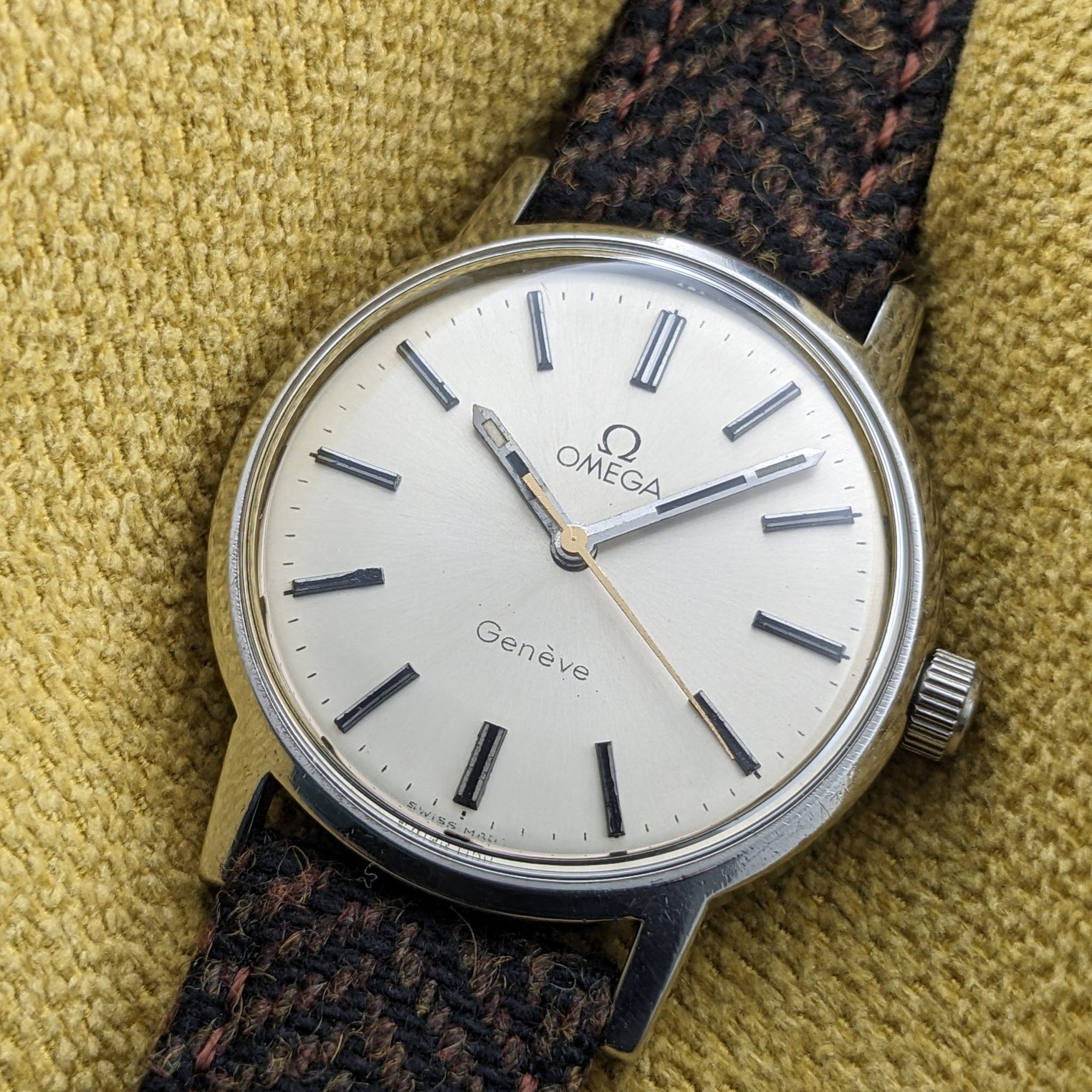 Circa 55 Years Old / Omega Genève / Ref 135.070 / Vintage 1969 Watch / Cal 601 Movement / Serviced vintage watch