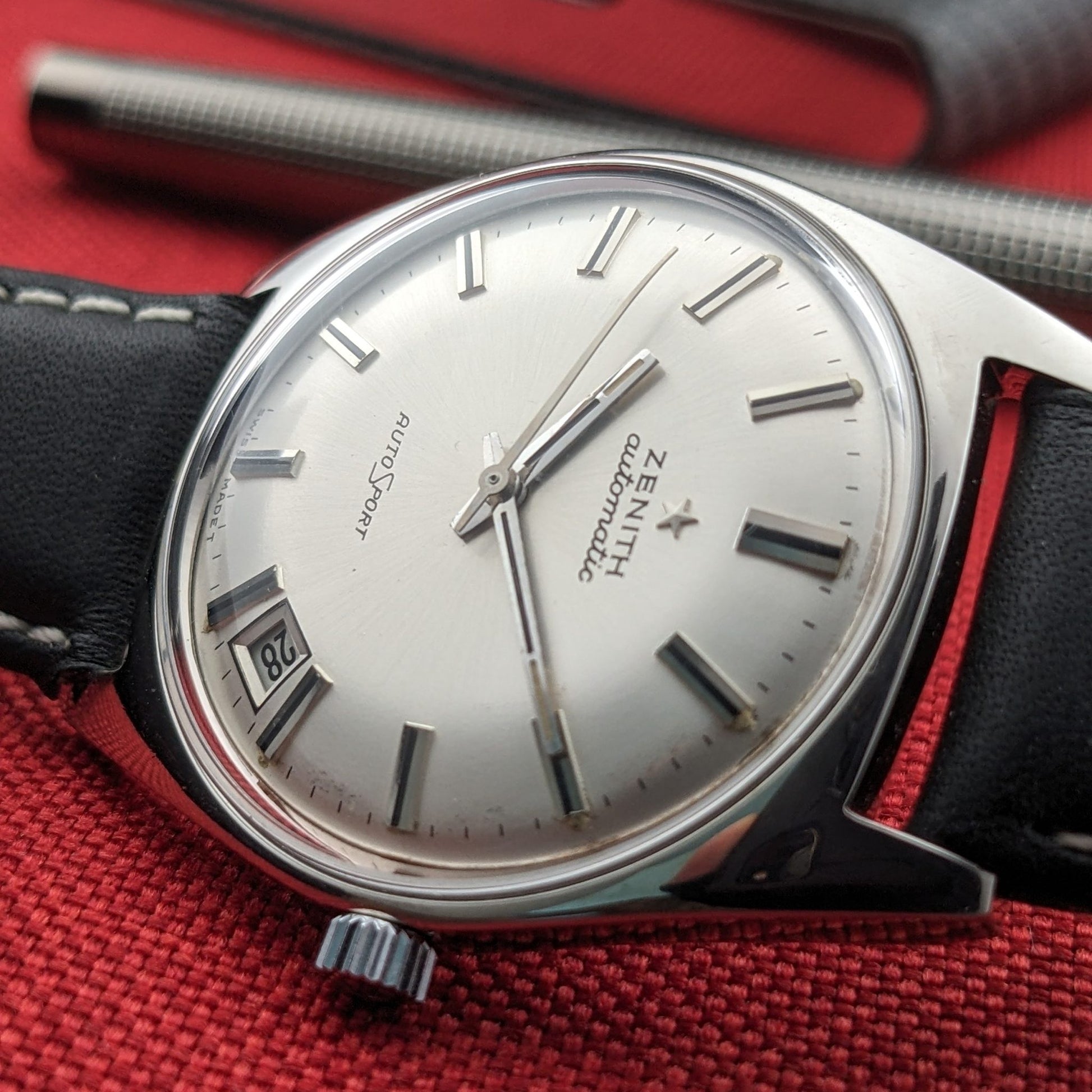 Circa 55 Years Old / Zenith Autosport / Ref P/6505-1 / Vintage 1970 Watch / Cal 2562PC Movement / Serviced vintage watch
