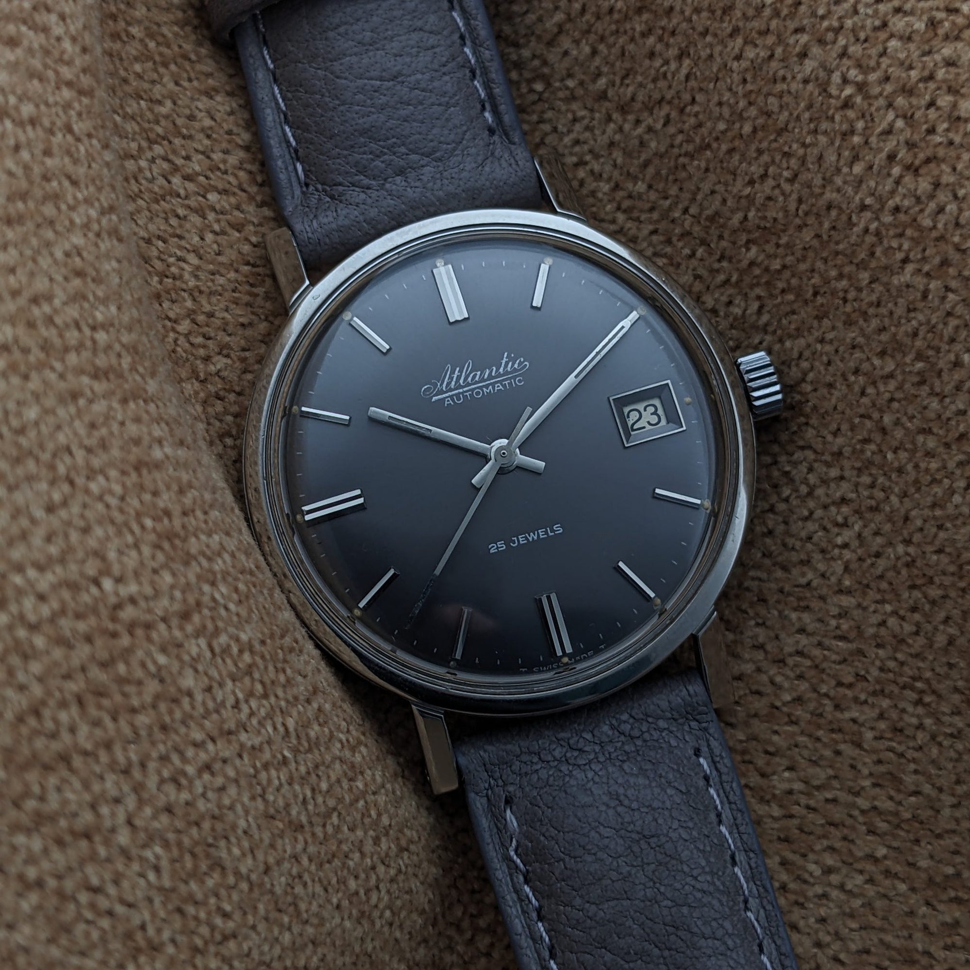 Circa 60 Years Old / Atlantic Automatic / Vintage 1960s Watch / Cal 1716-17 Movement / Serviced vintage watch