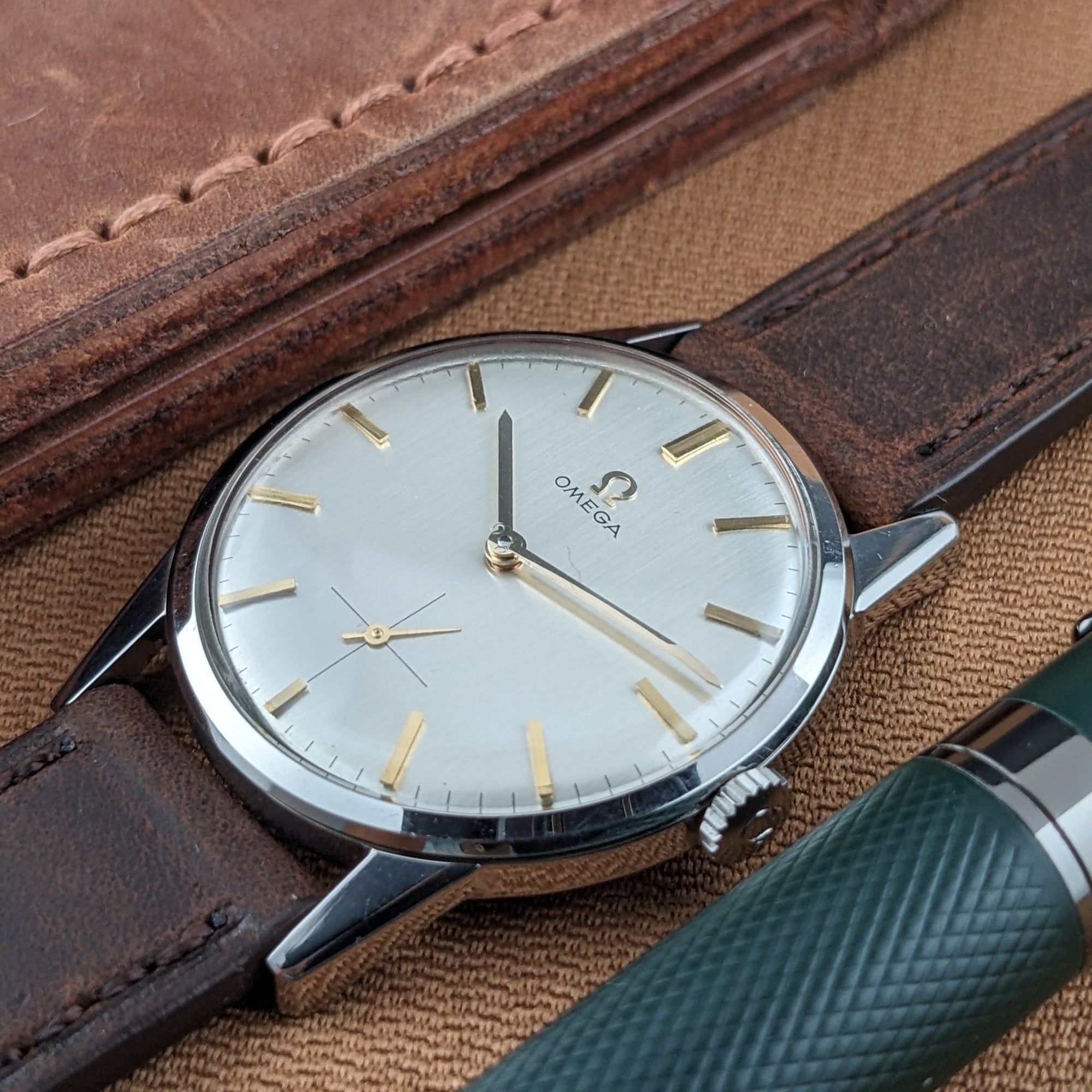 Circa 60 Years Old / Omega Classic / Ref 14391-61 / Vintage 1960s Watch / Cal 269 Movement / Serviced vintage watch