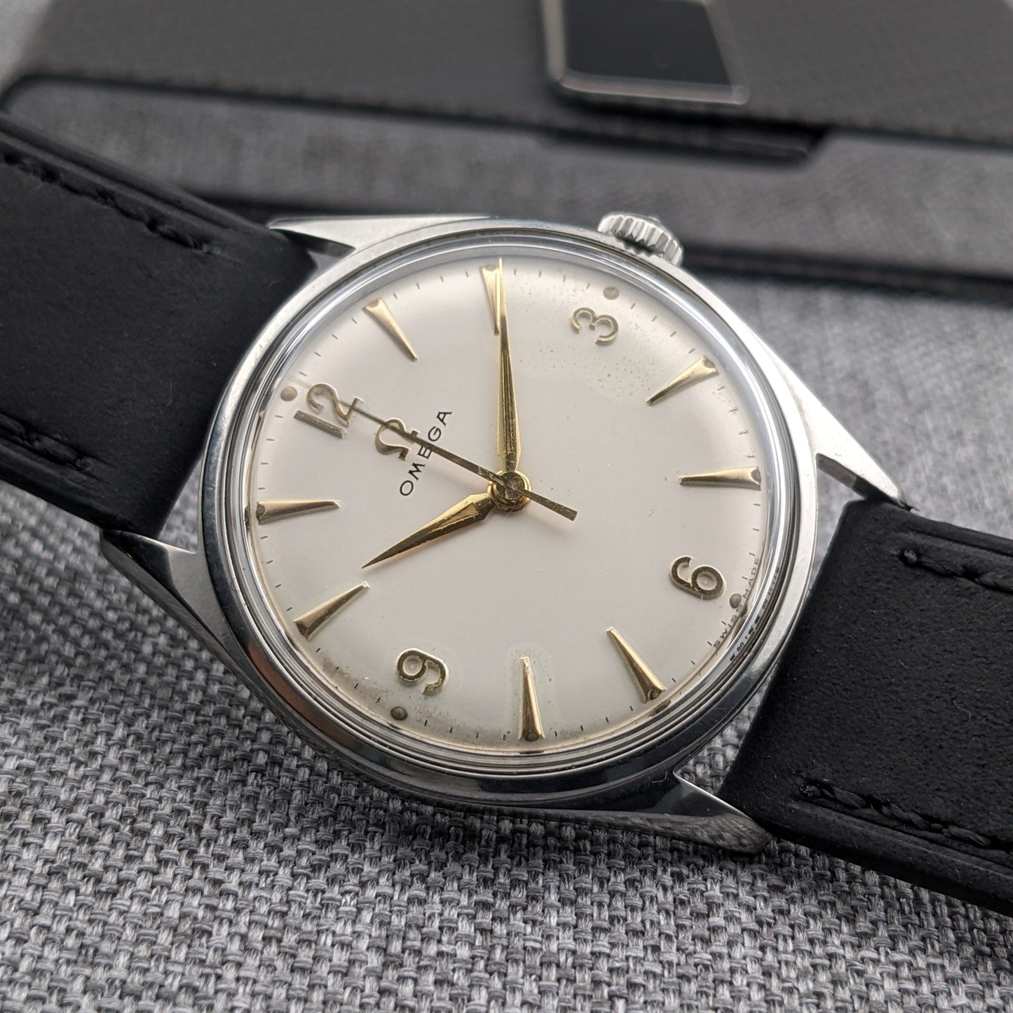 Circa 60 Years Old / Omega Classic / Ref CK 2598 / Vintage 1960s Watch / Cal 520 Movement / Serviced vintage watch