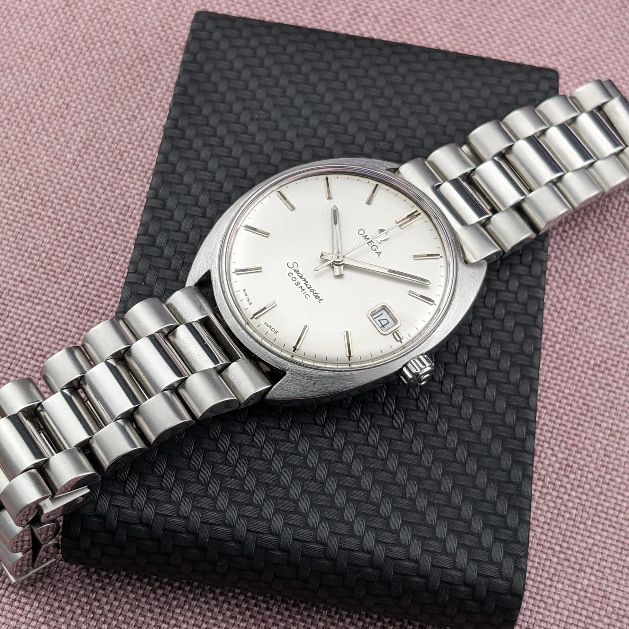 Circa 60 Years Old / Omega Seamaster Cosmic Vintage 1960s Watch / Serviced dial