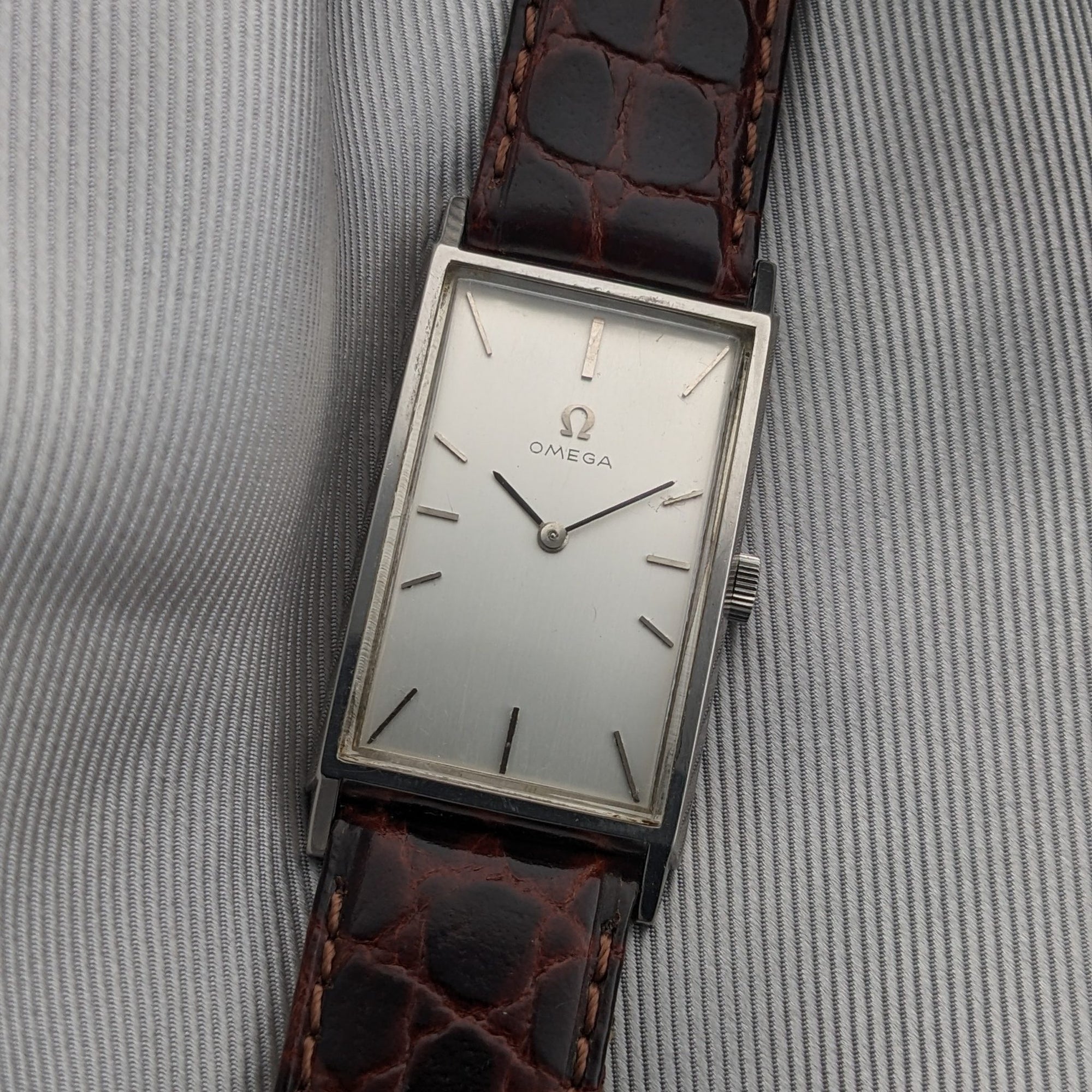 Circa 60 Years Old / Omega Tank / Ref 111.016 / Vintage 1960s Watch / Cal 620 Movement / Serviced vintage watch