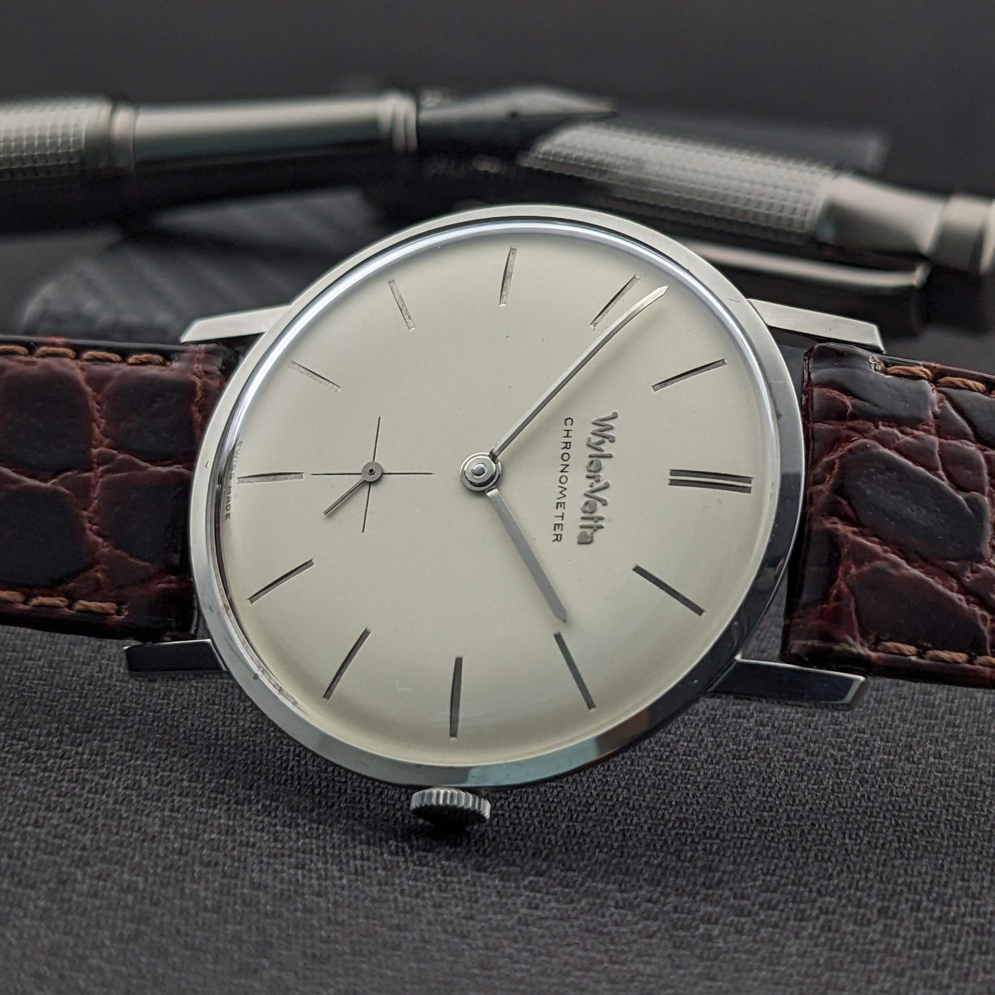 Circa 60 Years Old / Wyler Vetta Chronometer / Ref 1964-6 / Patented Incaflex Balance / Vintage 1960s Watch / Serviced vintage watch