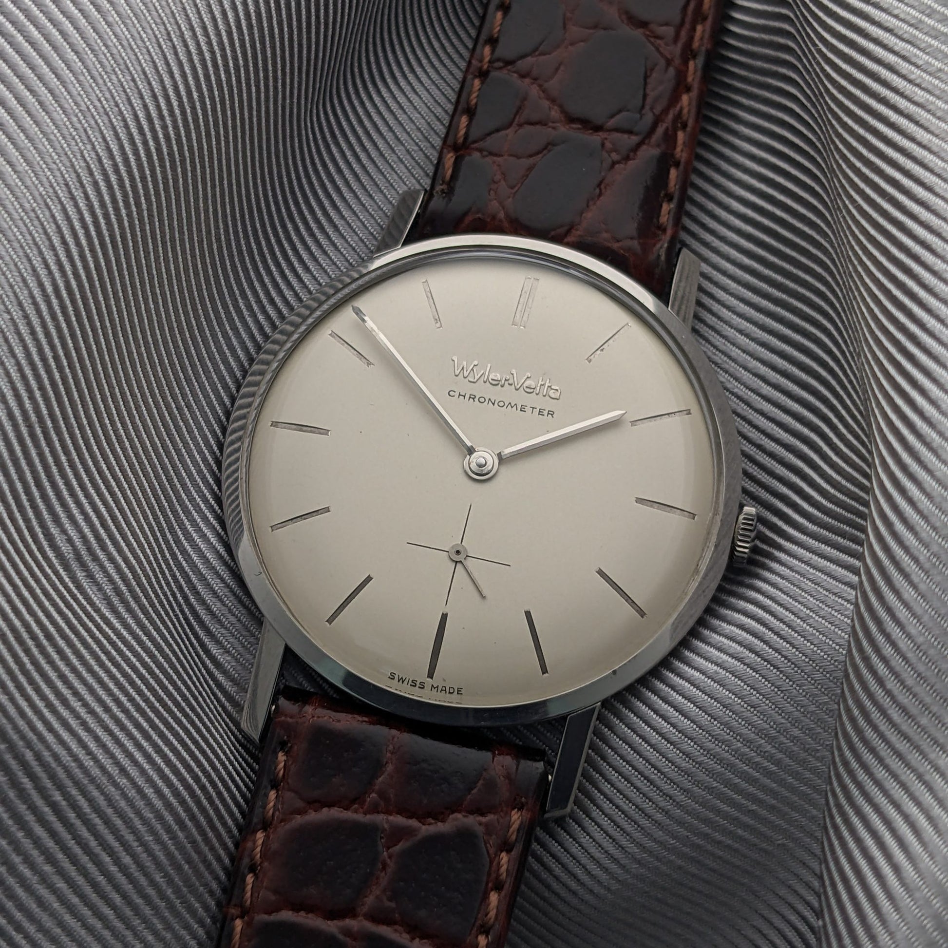 Circa 60 Years Old / Wyler Vetta Chronometer / Ref 1964-6 / Patented Incaflex Balance / Vintage 1960s Watch / Serviced vintage watch