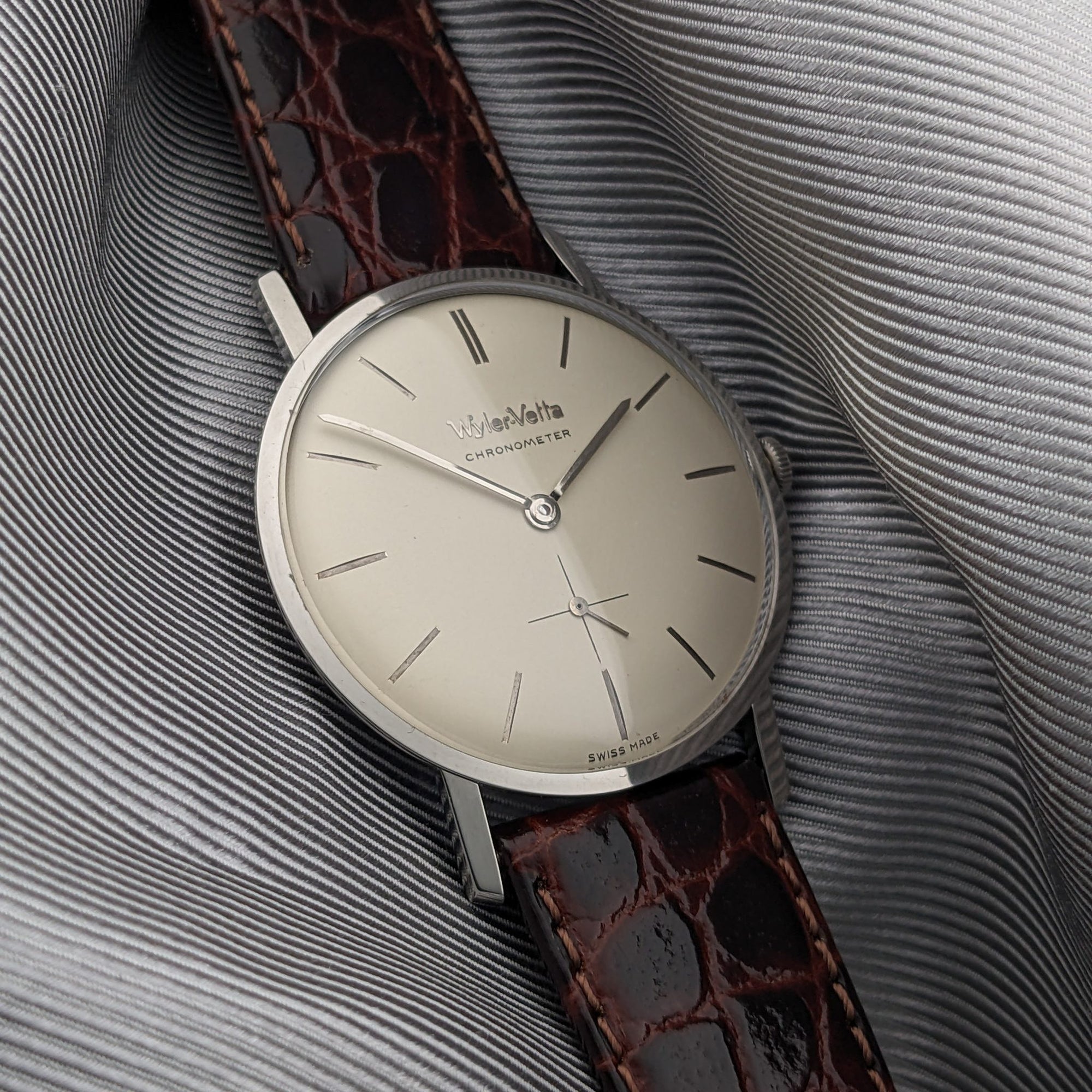 Circa 60 Years Old / Wyler Vetta Chronometer / Ref 1964-6 / Patented Incaflex Balance / Vintage 1960s Watch / Serviced vintage watch