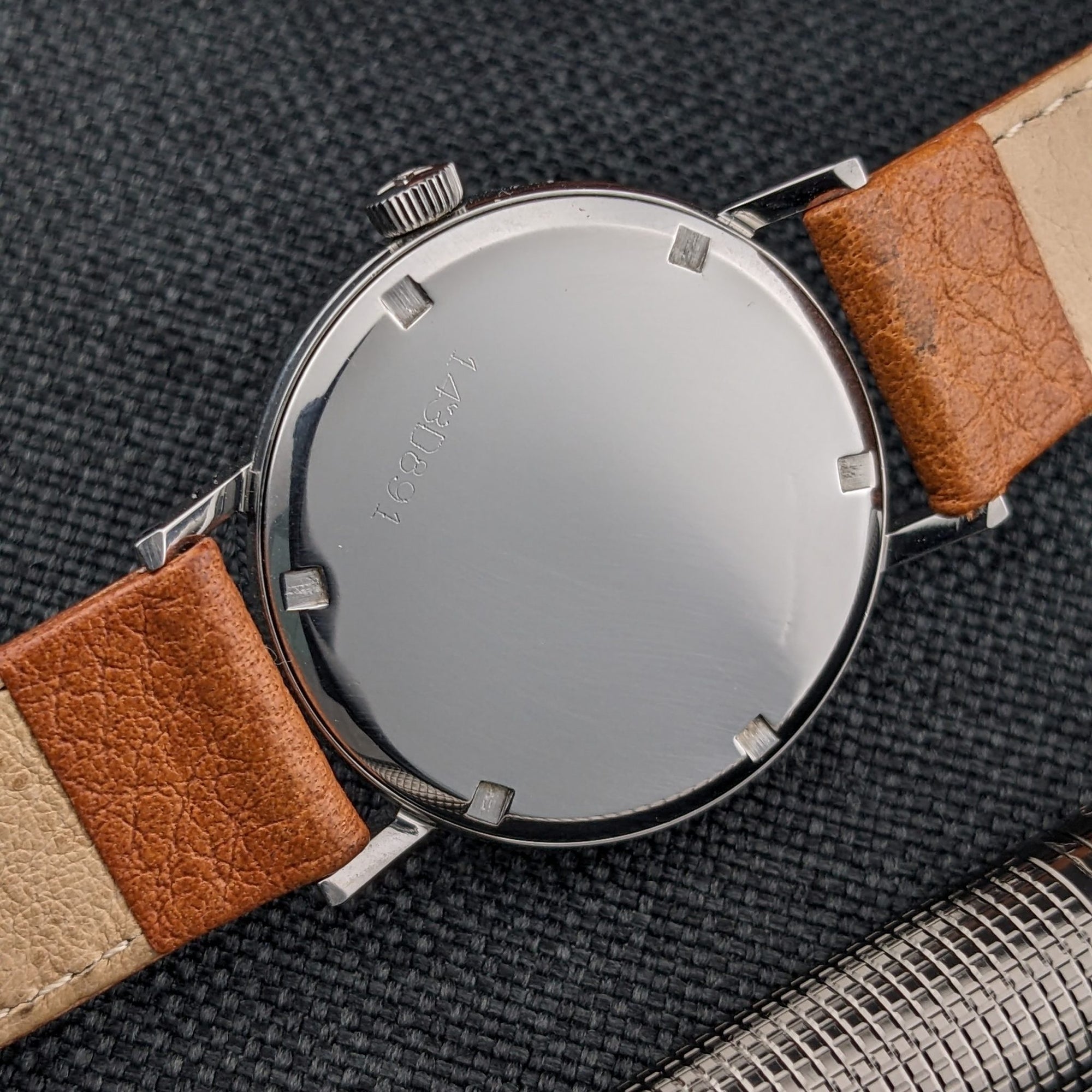Circa 60 Years Old / Zenith / Vintage 1960s Watch / Cal 2542 Movement / Serviced vintage watch