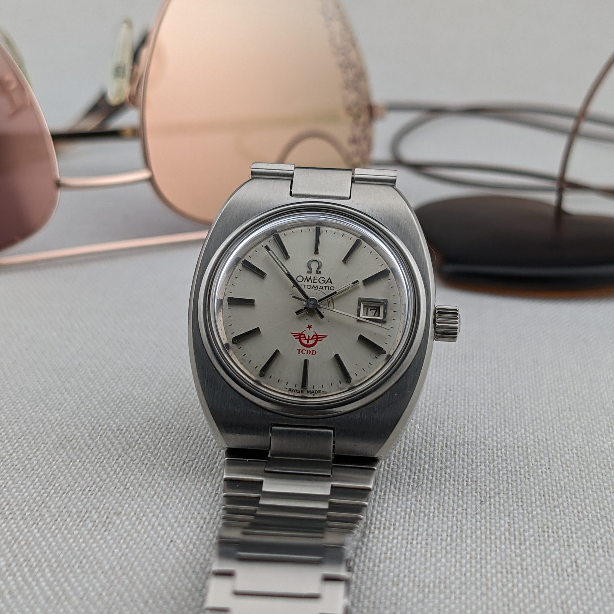 Circa 65 Years Old Lady Omega Seamaster Automatic / Ref 566.0087 / 766.0818 / Vintage 1963 Watch / Cal 681 Movement / Serviced vintage watch