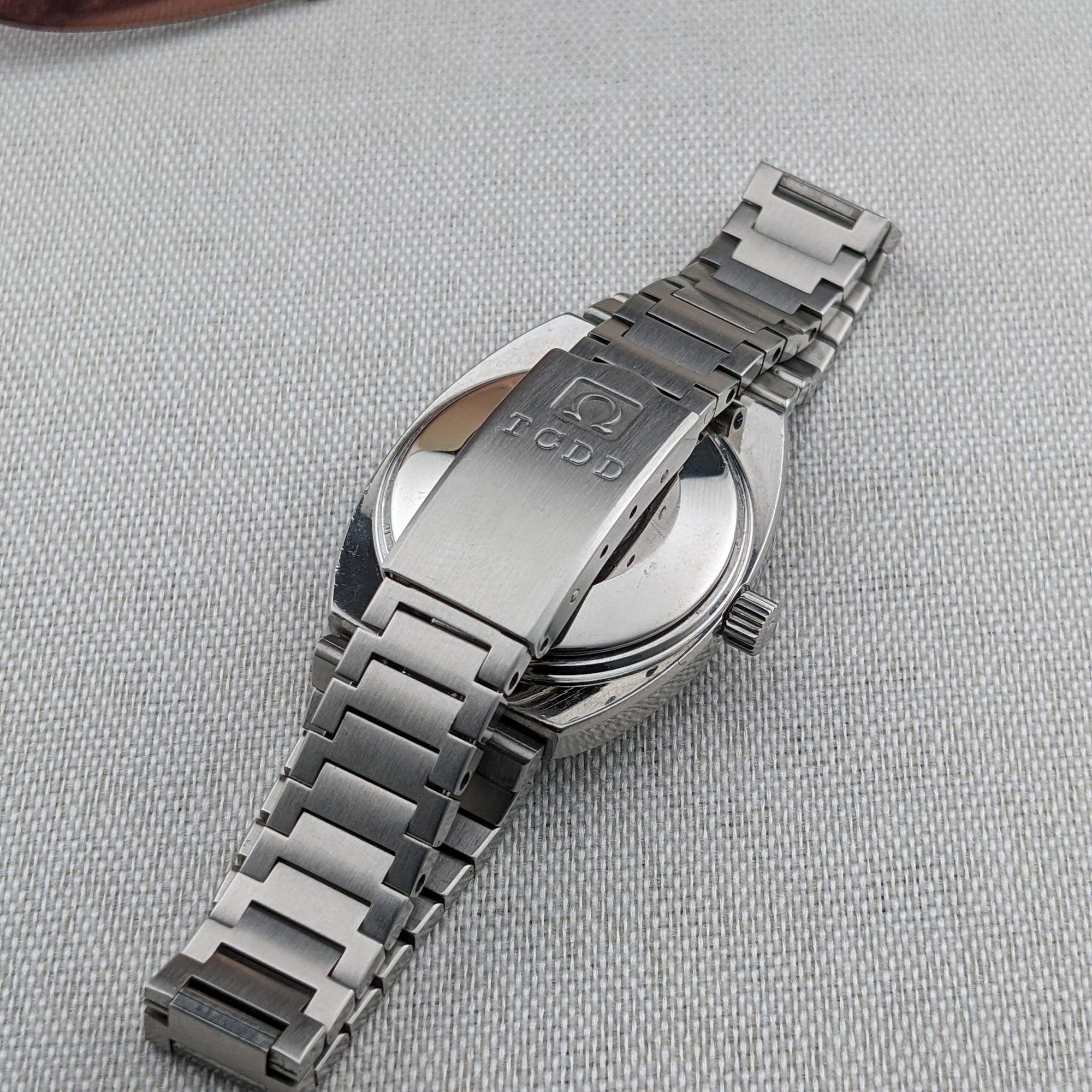 Circa 65 Years Old Lady Omega Seamaster Automatic / Ref 566.0087 / 766.0818 / Vintage 1963 Watch / Cal 681 Movement / Serviced vintage watch