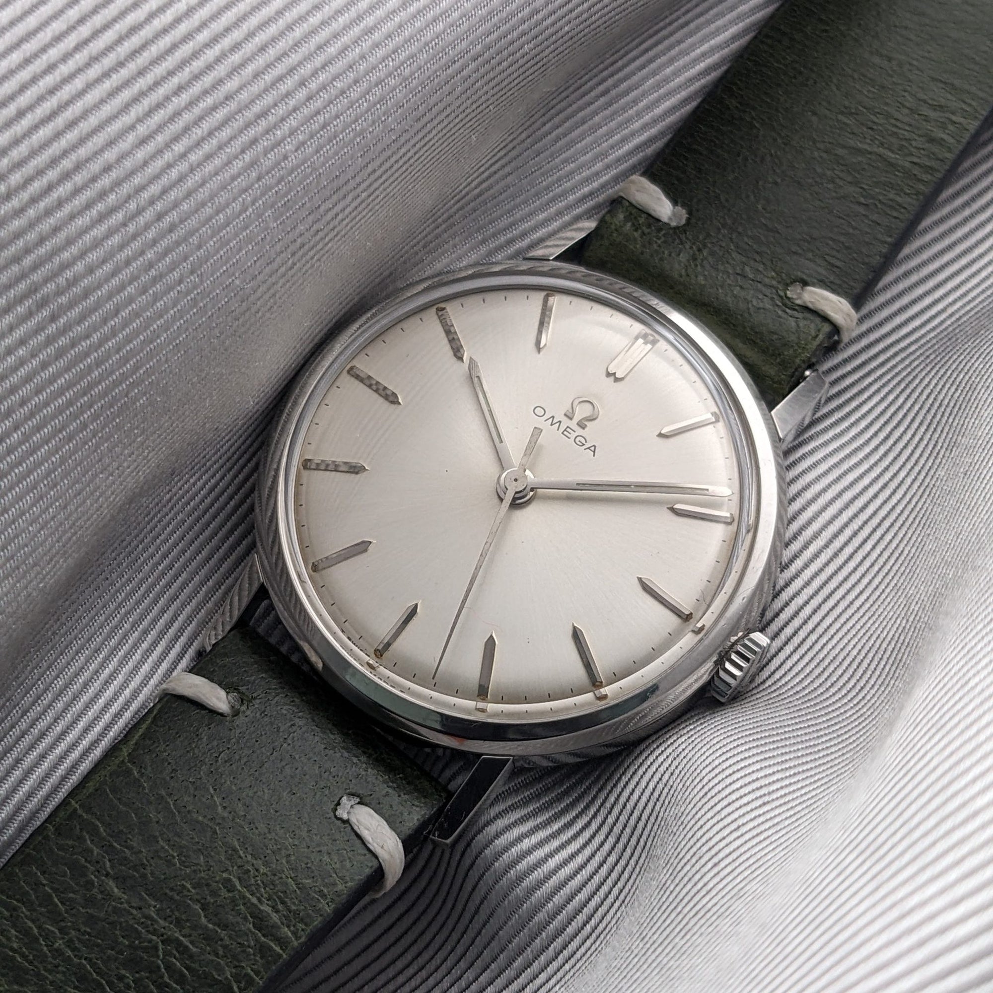 Circa 65 Years Old / Omega Classic / Ref 131.002-63-SC / Vintage 1963 Watch / Cal 286 Movement / Serviced vintage watch
