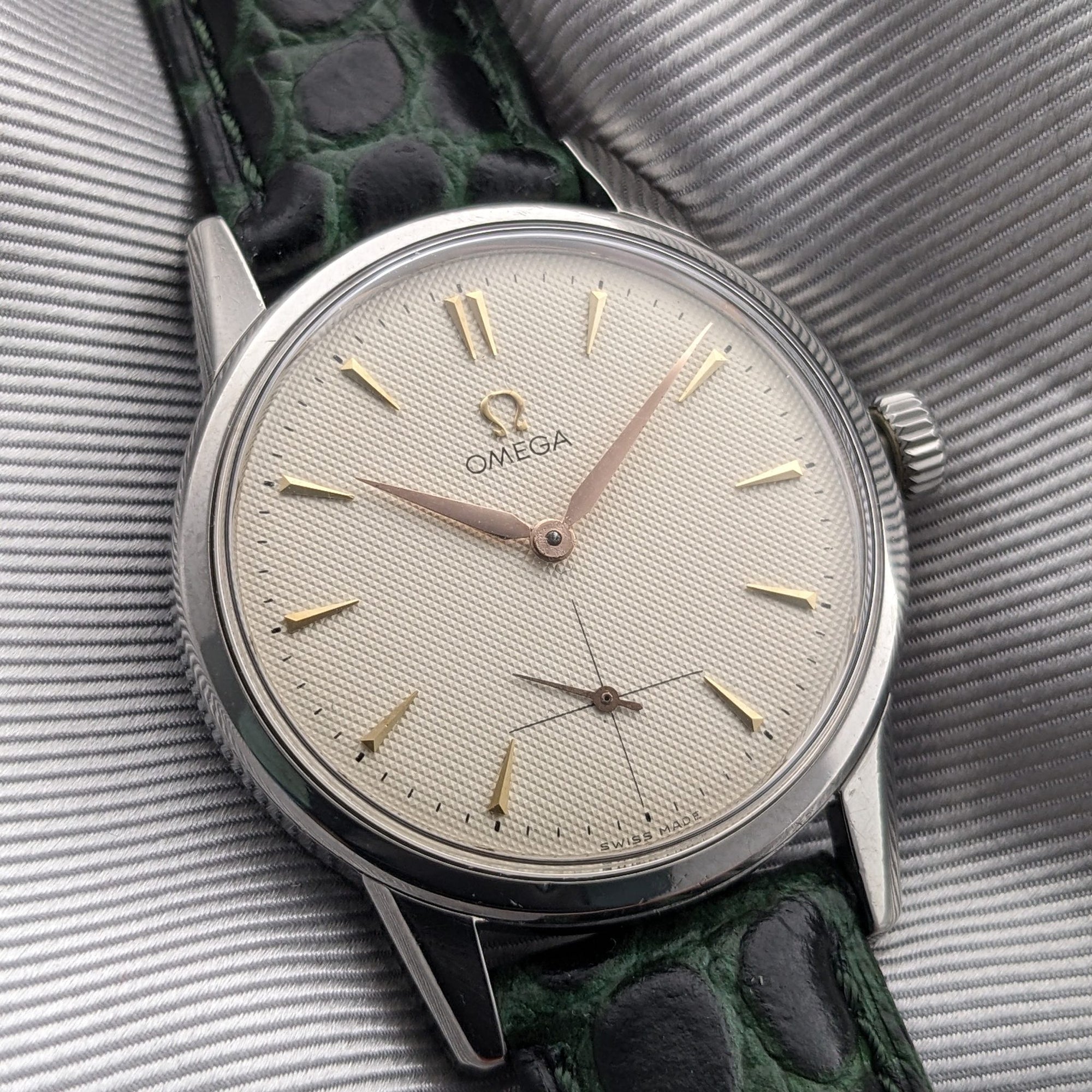 Circa 65 Years Old / Omega Seamaster / Ref 14389-9-SCP / Vintage 1961 Watch / Cal 268 Movement / Serviced vintage watch