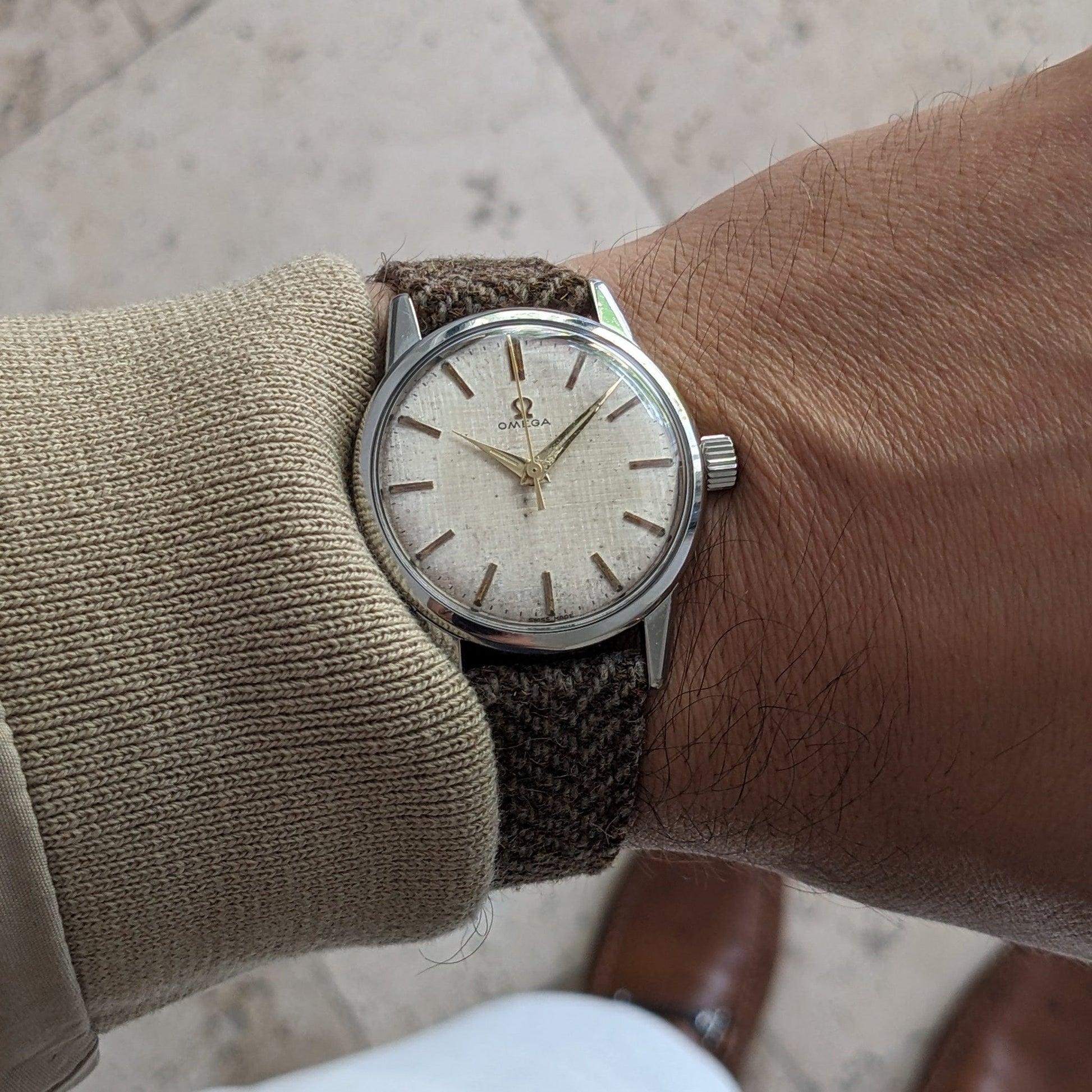 Circa 65 Years Old / Omega Seamaster Ref 14390 61 SC / Rare Linen Dial / Vintage 1961 Watch / Cal 285 Movement / Serviced vintage watch