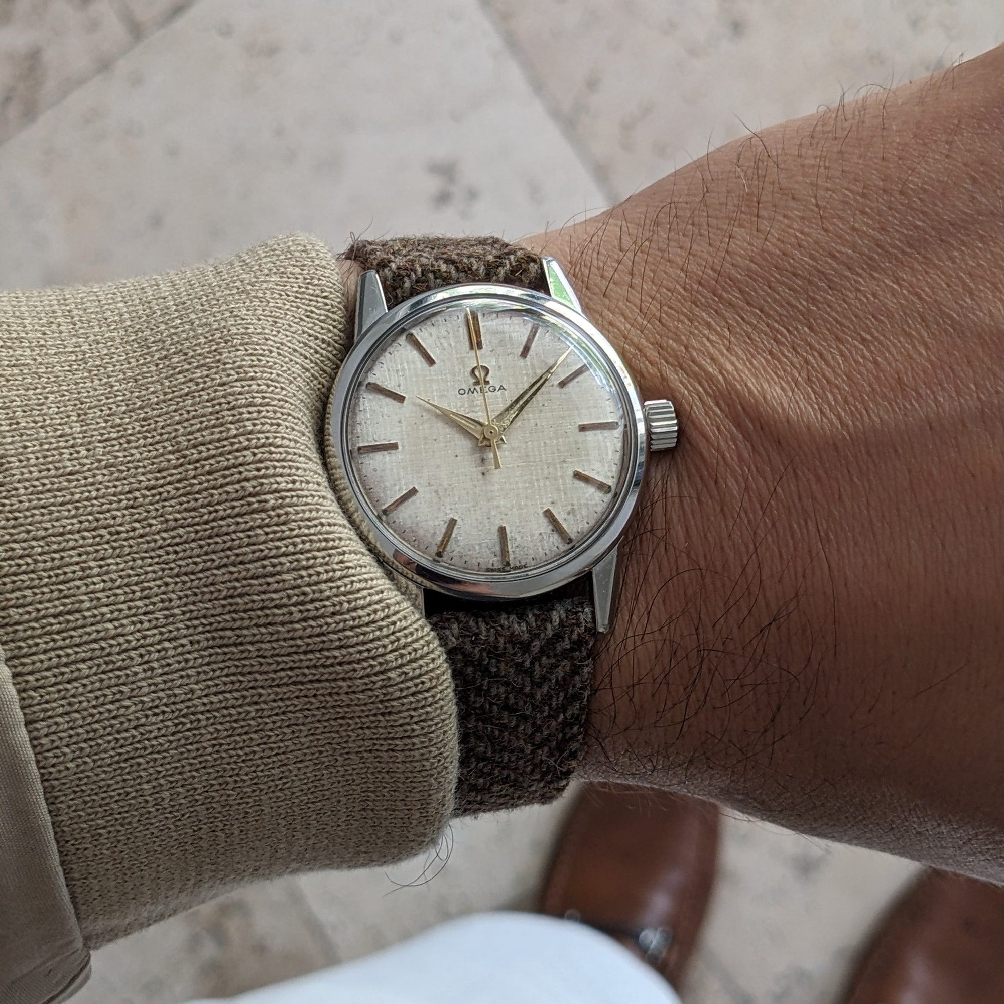 Circa 65 Years Old / Omega Seamaster Ref 14390 61 SC / Rare Linen Dial / Vintage 1961 Watch / Cal 285 Movement / Serviced vintage watch