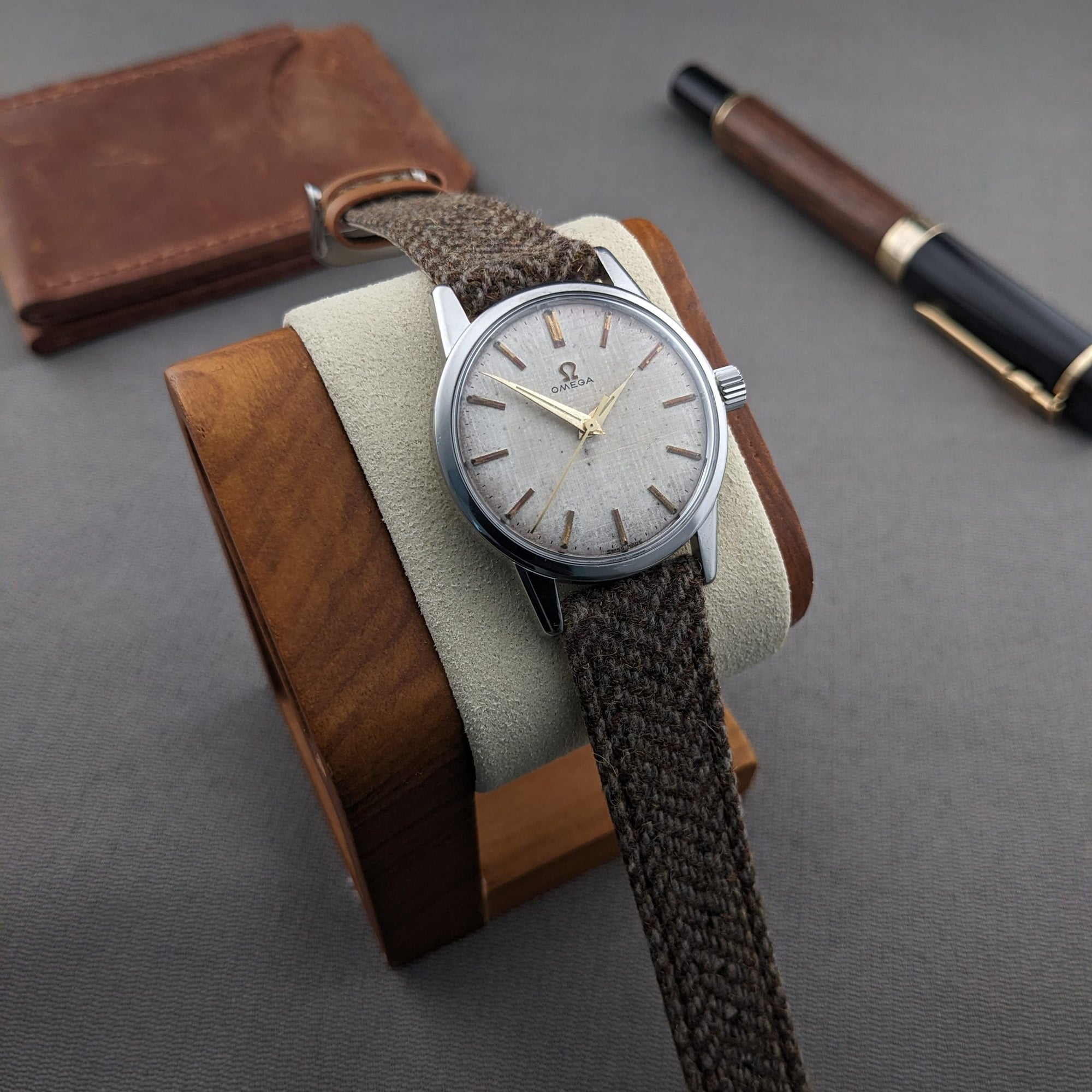 Circa 65 Years Old / Omega Seamaster Ref 14390 61 SC / Rare Linen Dial / Vintage 1961 Watch / Cal 285 Movement / Serviced vintage watch