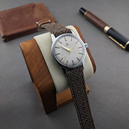 Circa 65 Years Old / Omega Seamaster Ref 14390 61 SC / Rare Linen Dial / Vintage 1961 Watch / Cal 285 Movement / Serviced vintage watch