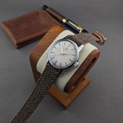 Circa 65 Years Old / Omega Seamaster Ref 14390 61 SC / Rare Linen Dial / Vintage 1961 Watch / Cal 285 Movement / Serviced vintage watch
