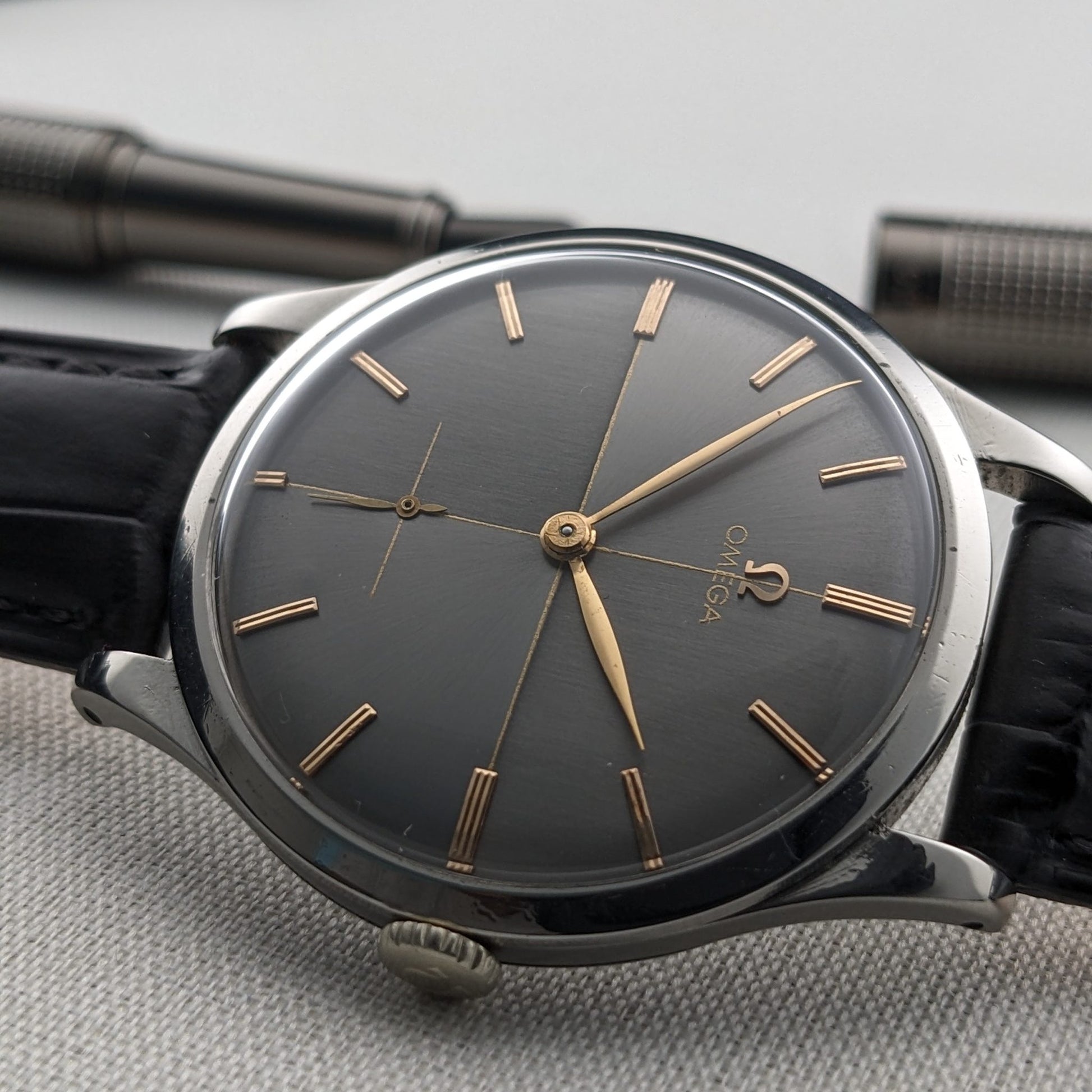 Circa 70 Years Old / Omega / Ref 2609 16 / Jumbo 37.5 mm / Two-Tone Graphite Crosshair Dial / Vintage 1954 Watch / Cal 266 Movement / Serviced vintage watch