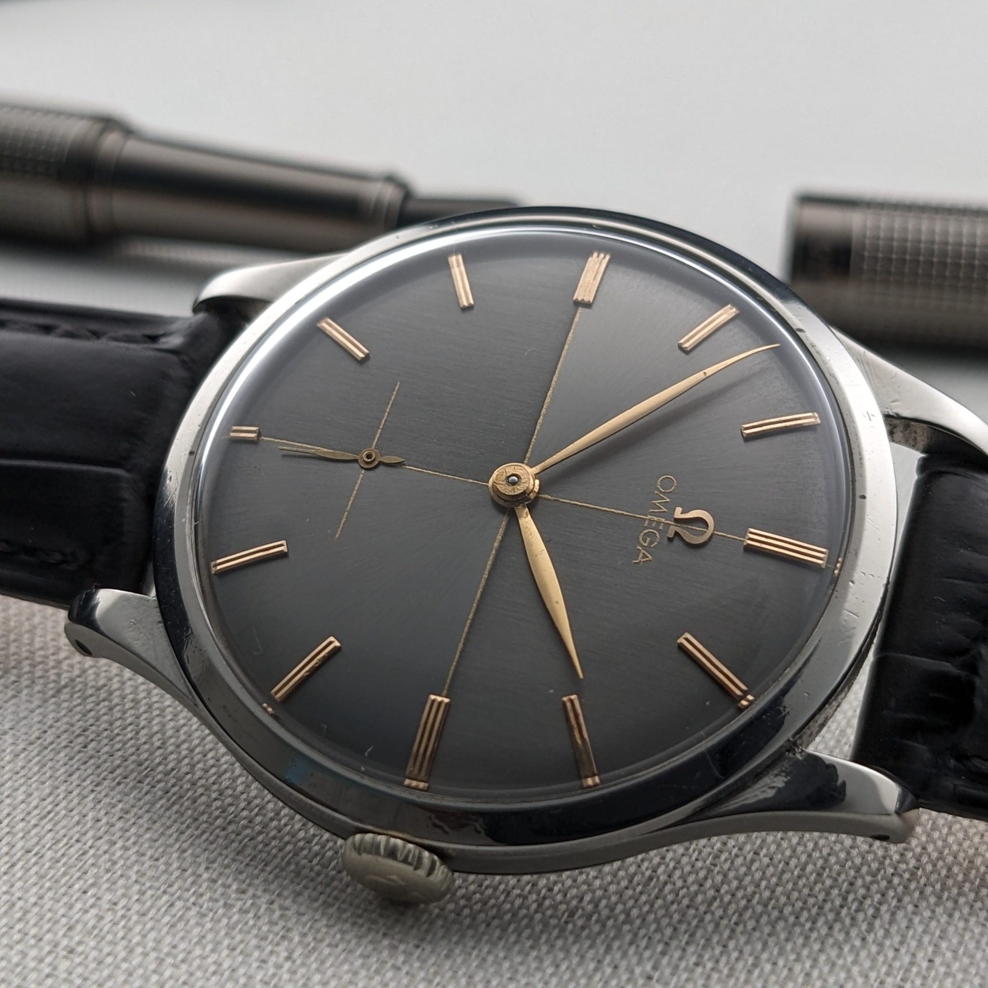 Circa 70 Years Old / Omega / Ref 2609 16 / Jumbo 37.5 mm / Two-Tone Graphite Crosshair Dial / Vintage 1954 Watch / Cal 266 Movement / Serviced vintage watch