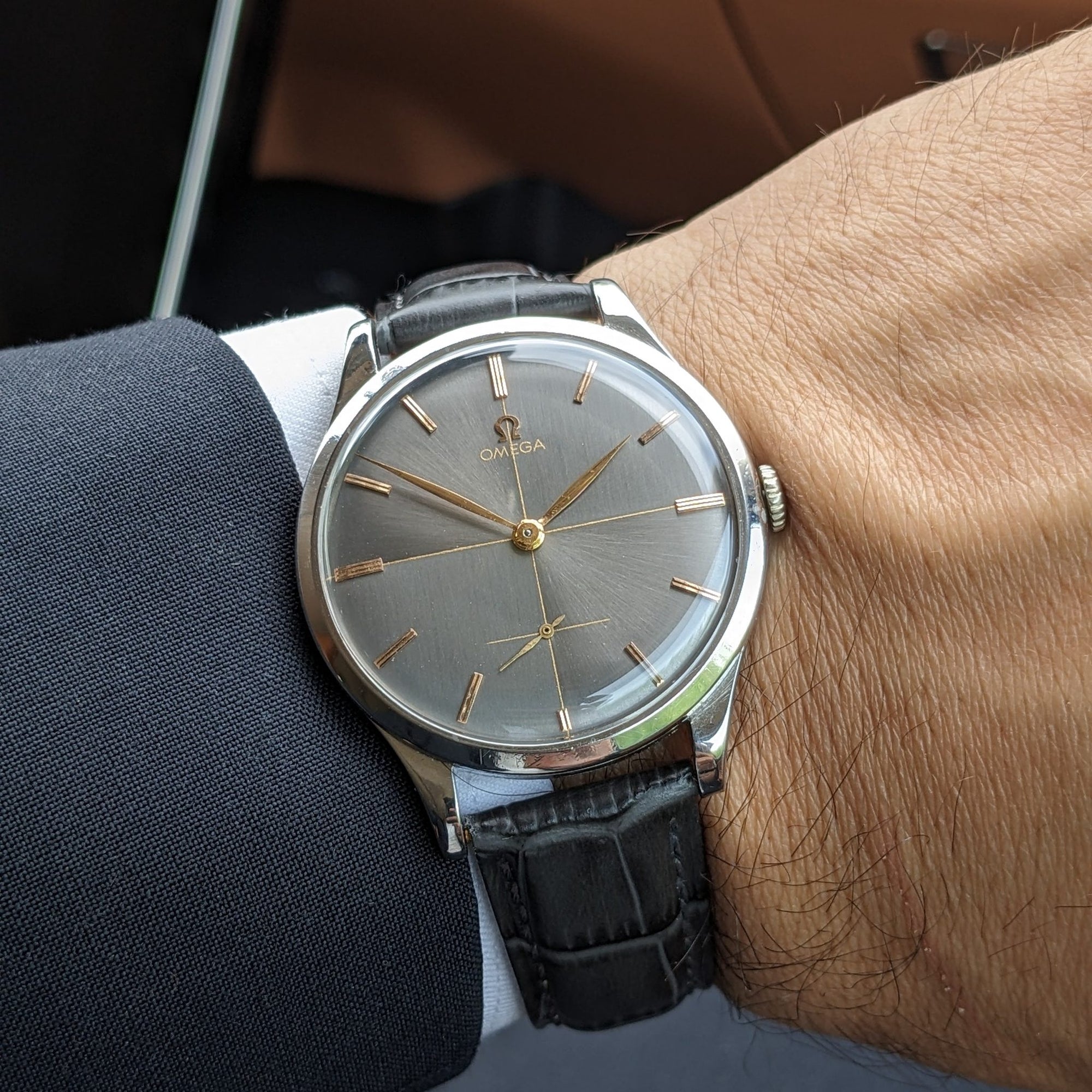 Circa 70 Years Old / Omega / Ref 2609 16 / Jumbo 37.5 mm / Two-Tone Graphite Crosshair Dial / Vintage 1954 Watch / Cal 266 Movement / Serviced vintage watch