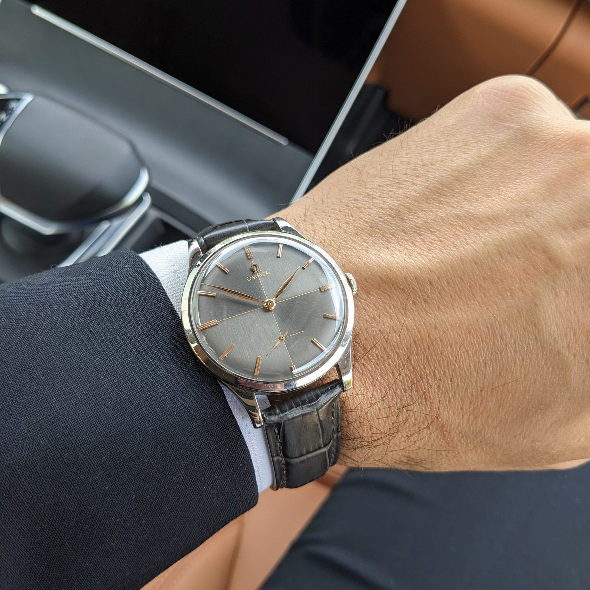 Circa 70 Years Old / Omega / Ref 2609 16 / Jumbo 37.5 mm / Two-Tone Graphite Crosshair Dial / Vintage 1954 Watch / Cal 266 Movement / Serviced vintage watch