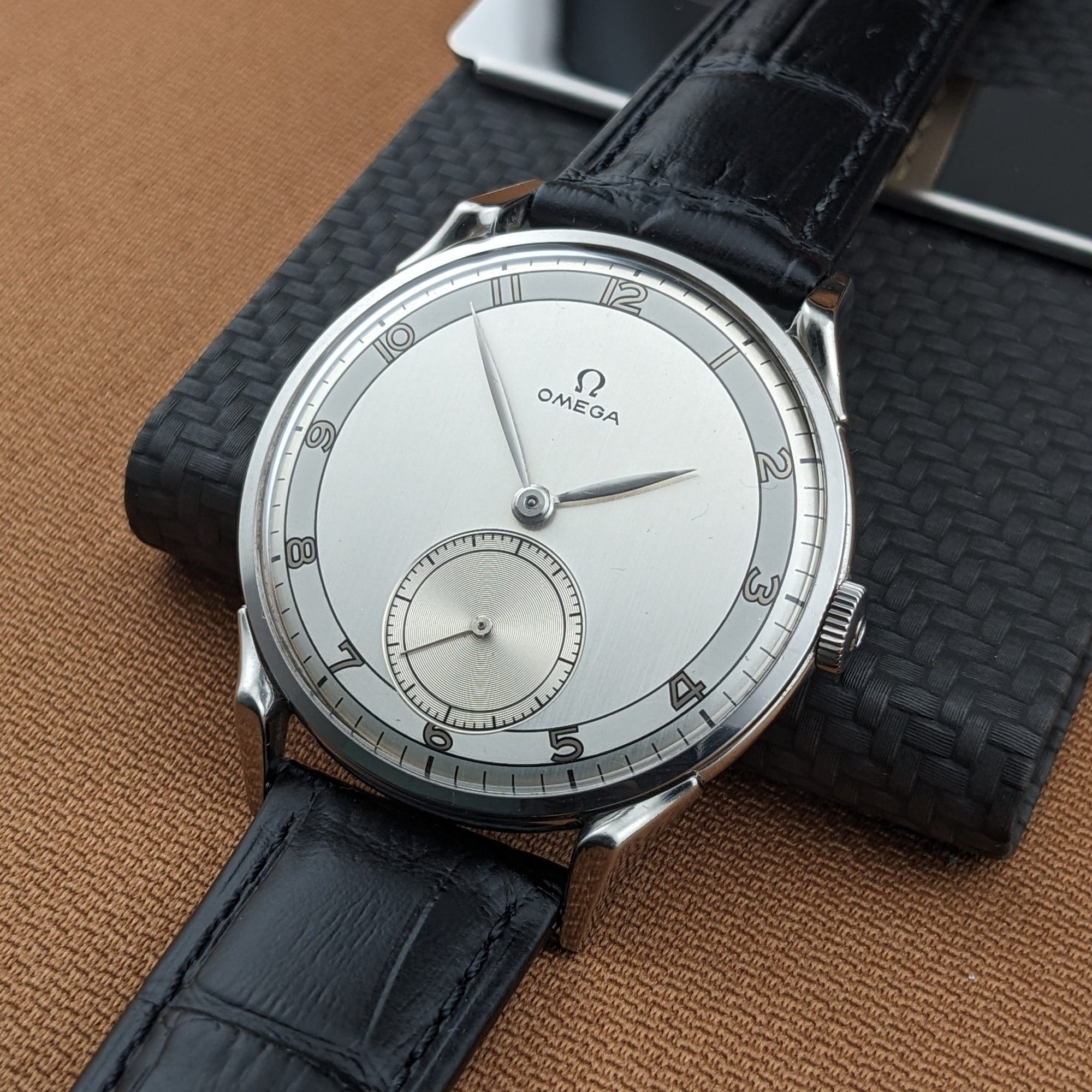 Circa 75 Years Old / Omega 2603-4 ‘Spider’ Lugs / Vintage 1952 Watch / Caliber 265 Movement / Serviced vintage watch