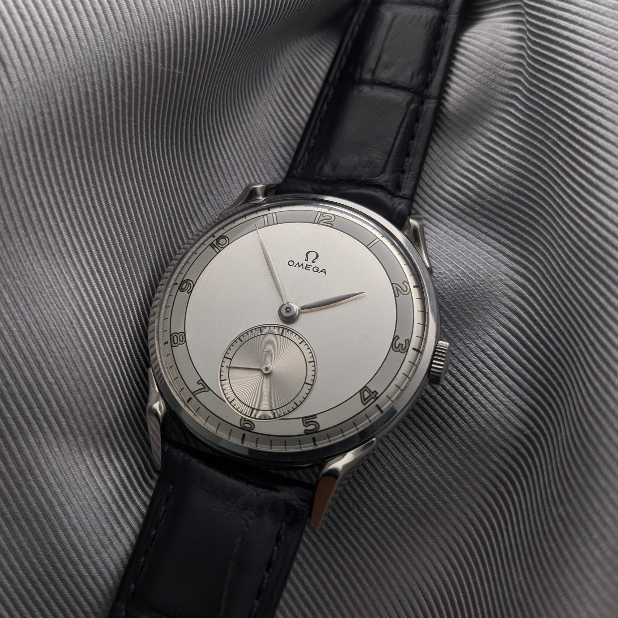 Circa 75 Years Old / Omega 2603-4 ‘Spider’ Lugs / Vintage 1952 Watch / Caliber 265 Movement / Serviced vintage watch
