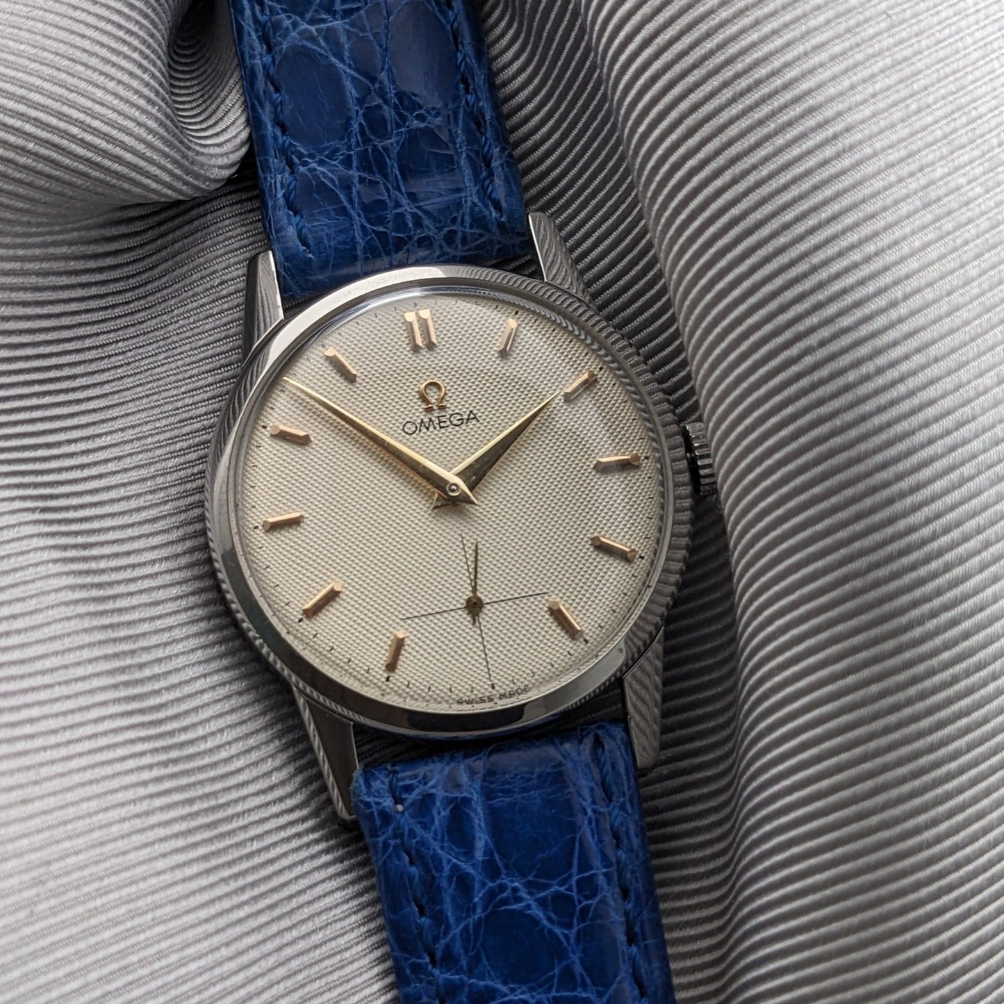 Circa 75 Years Old / Omega Honeycomb Dial / Ref 14713-61 / Vintage 1950 Watch / Cal 265 Movement / Serviced vintage watch