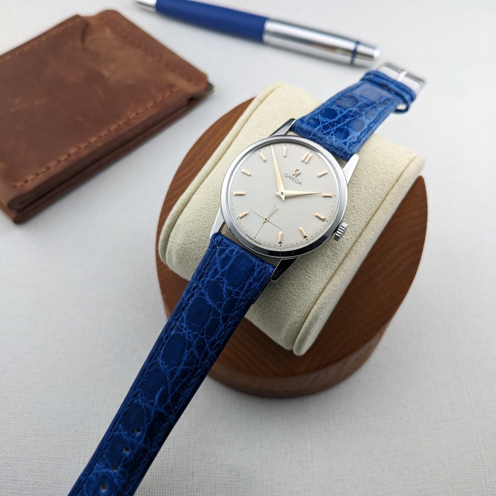 Circa 75 Years Old / Omega Honeycomb Dial / Ref 14713-61 / Vintage 1950 Watch / Cal 265 Movement / Serviced vintage watch
