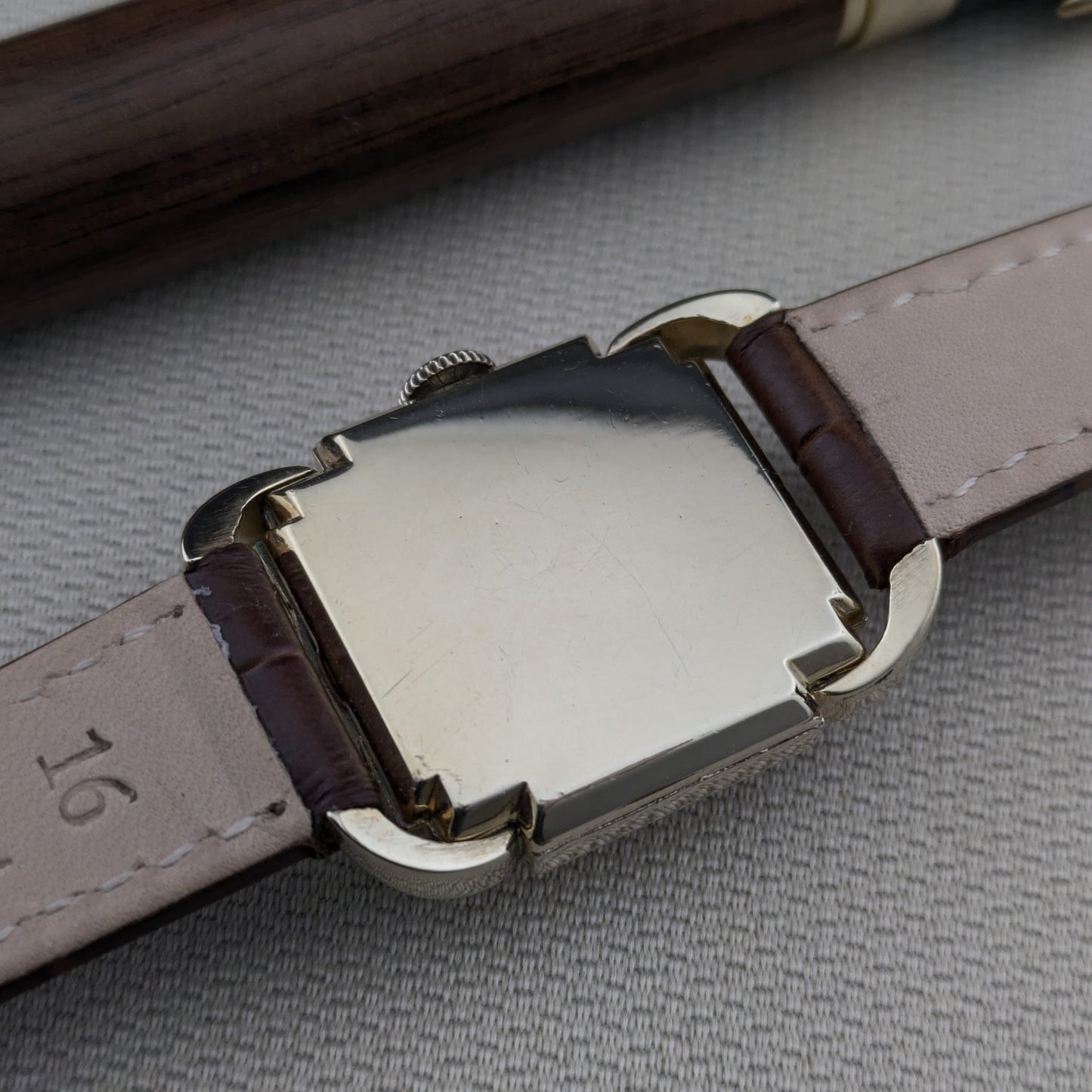 Circa 77 Years Old — Longines Art Deco “Piping Case” | 10K Gold-Filled | Cal. 10L | 1949 | Serviced vintage watch