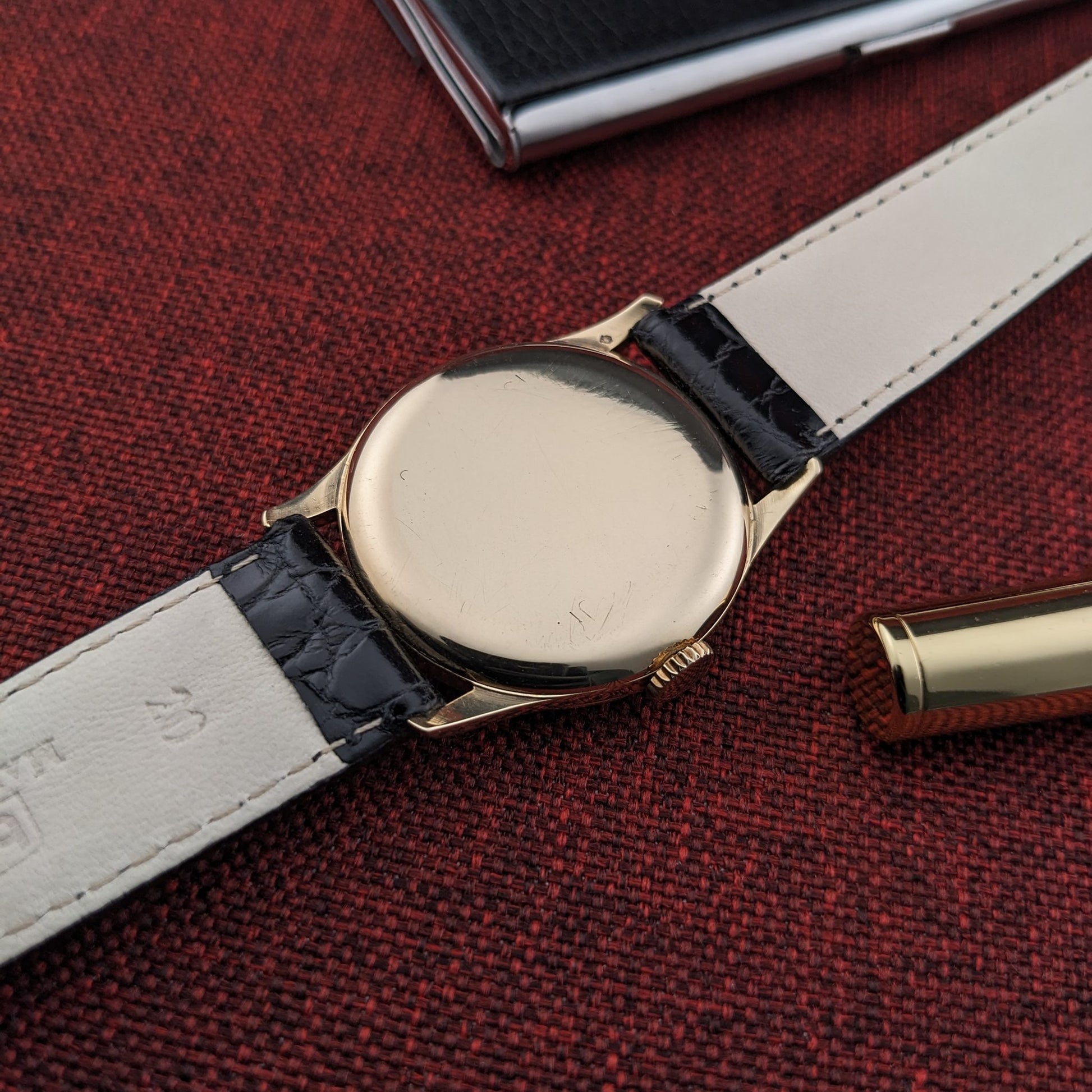 Circa 80 Years Old post-war Longines 14ct Gold Classic / Vintage 1940s Watch / Cal 12.68Z Movement / Serviced vintage watch