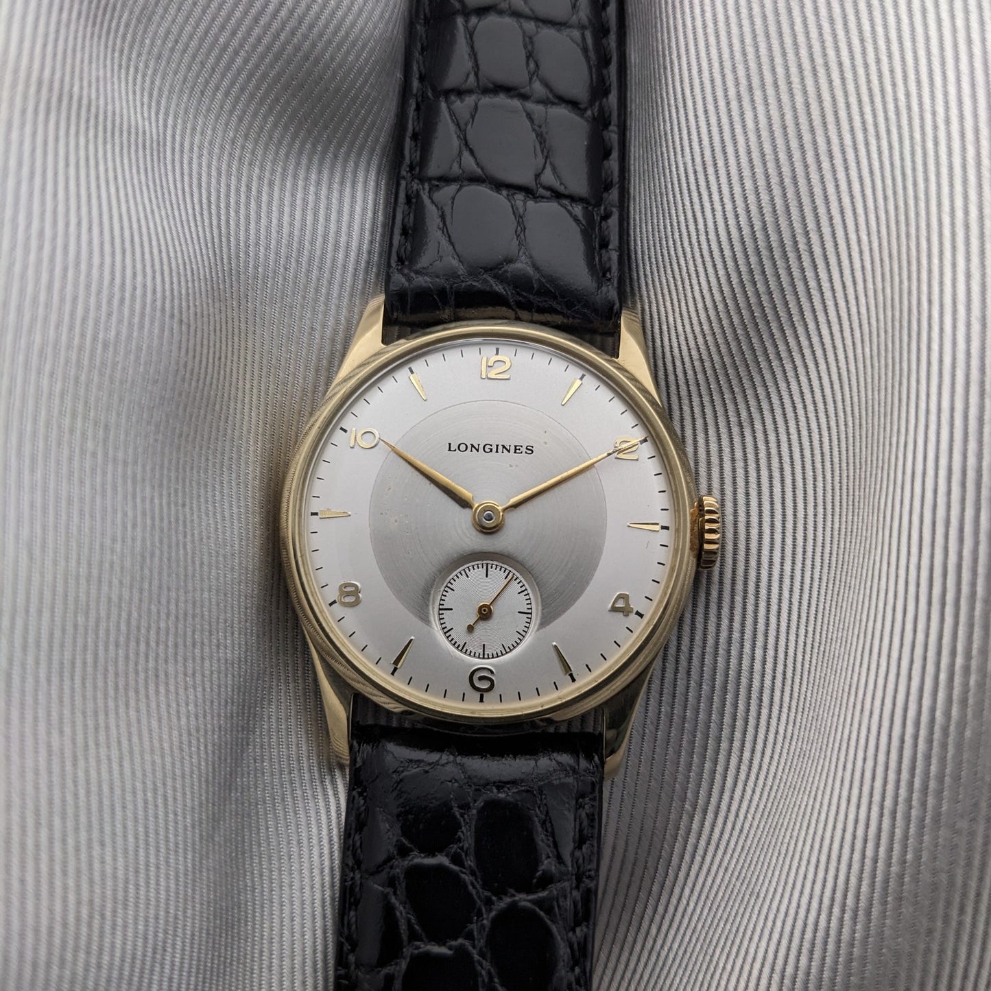 Circa 80 Years Old post-war Longines 14ct Gold Classic / Vintage 1940s Watch / Cal 12.68Z Movement / Serviced vintage watch