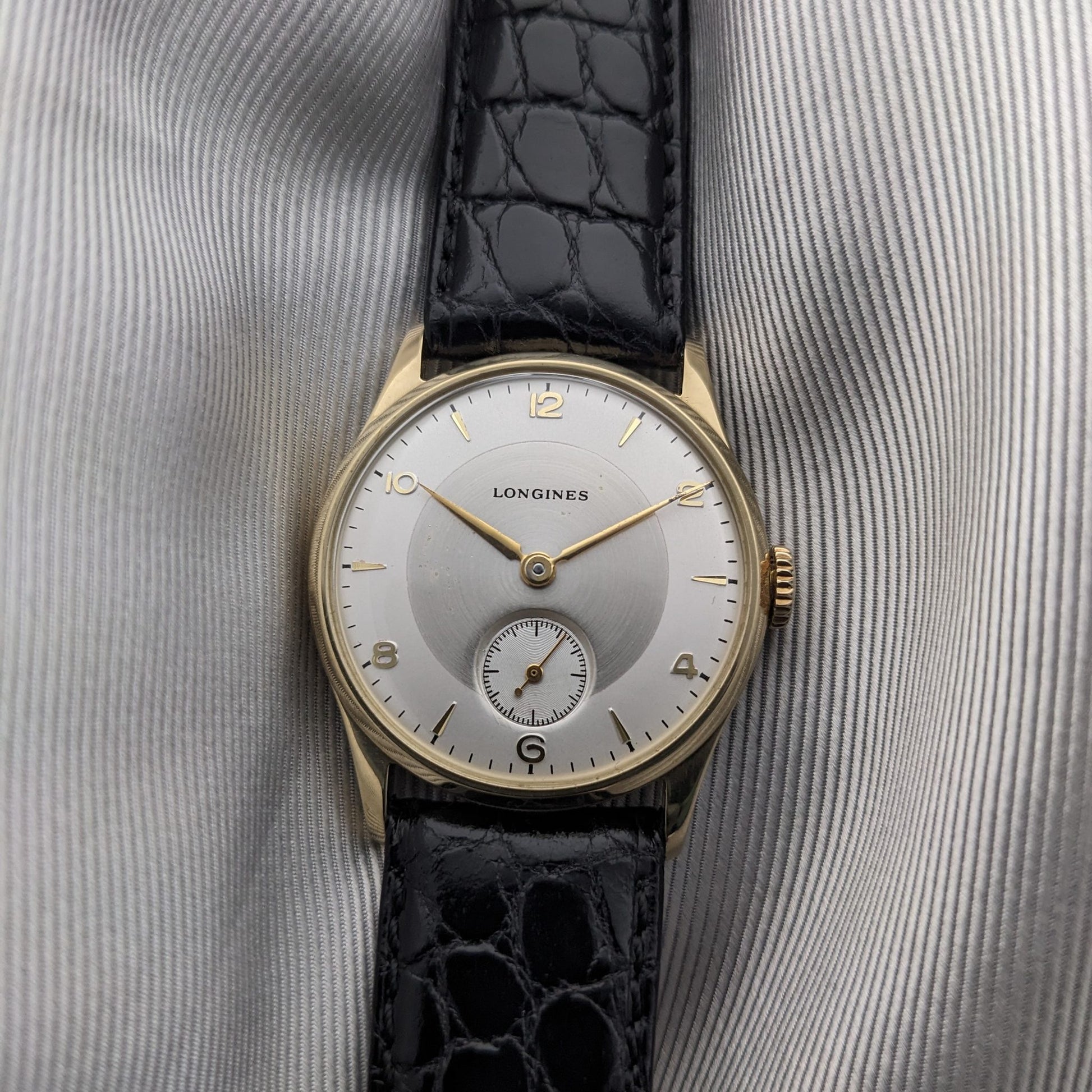 Circa 80 Years Old post-war Longines 14ct Gold Classic / Vintage 1940s Watch / Cal 12.68Z Movement / Serviced vintage watch