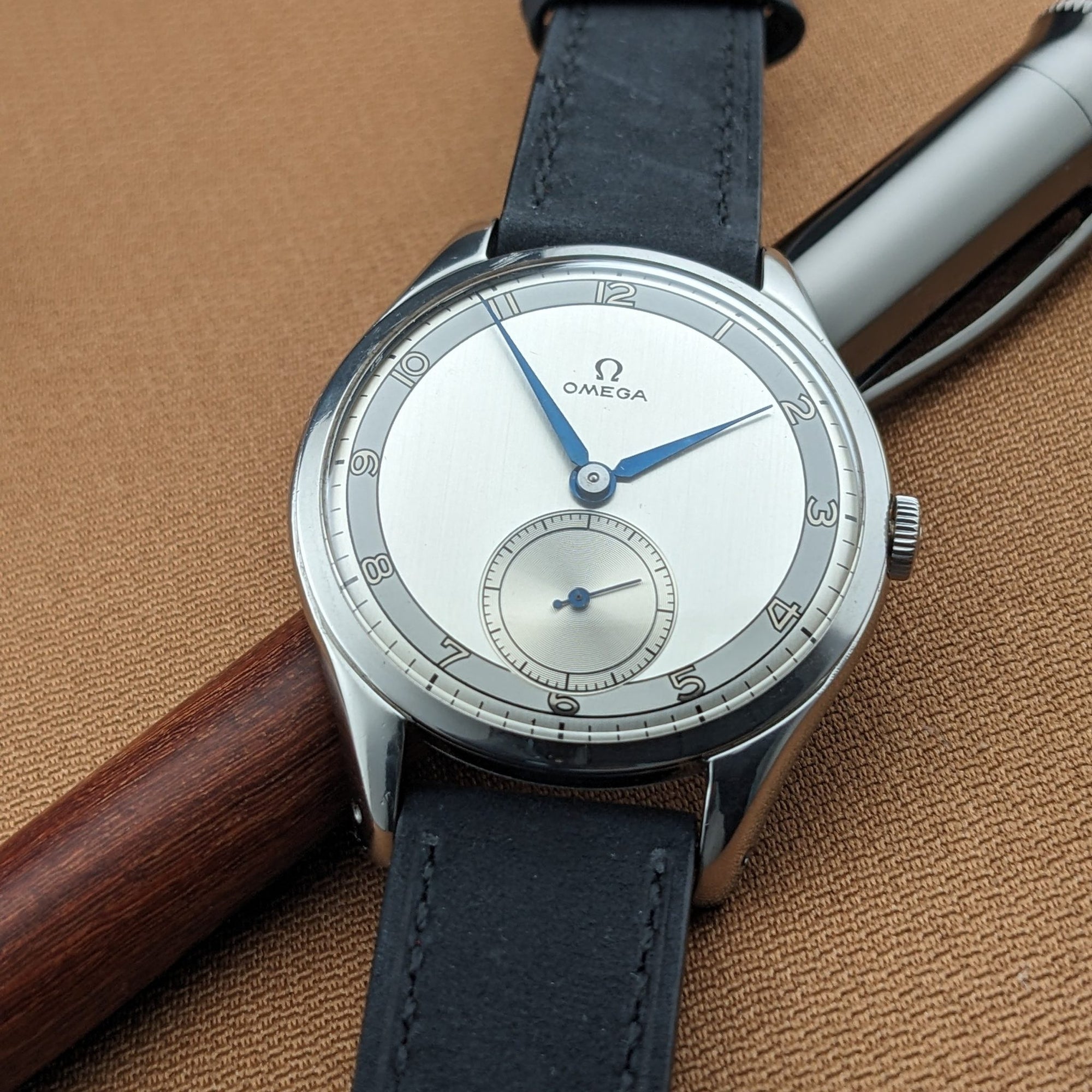 Circa 80 Years Old Post-War Omega Jumbo 38,5 mm / Ref 2505-6 / Vintage 1940s Watch / Cal 265 Movement / Serviced vintage watch