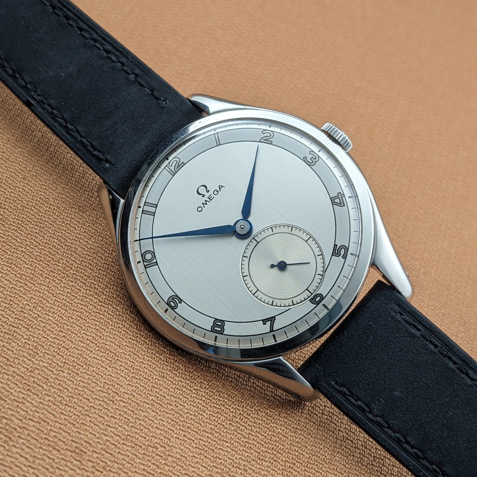 Circa 80 Years Old Post-War Omega Jumbo 38,5 mm / Ref 2505-6 / Vintage 1940s Watch / Cal 265 Movement / Serviced vintage watch