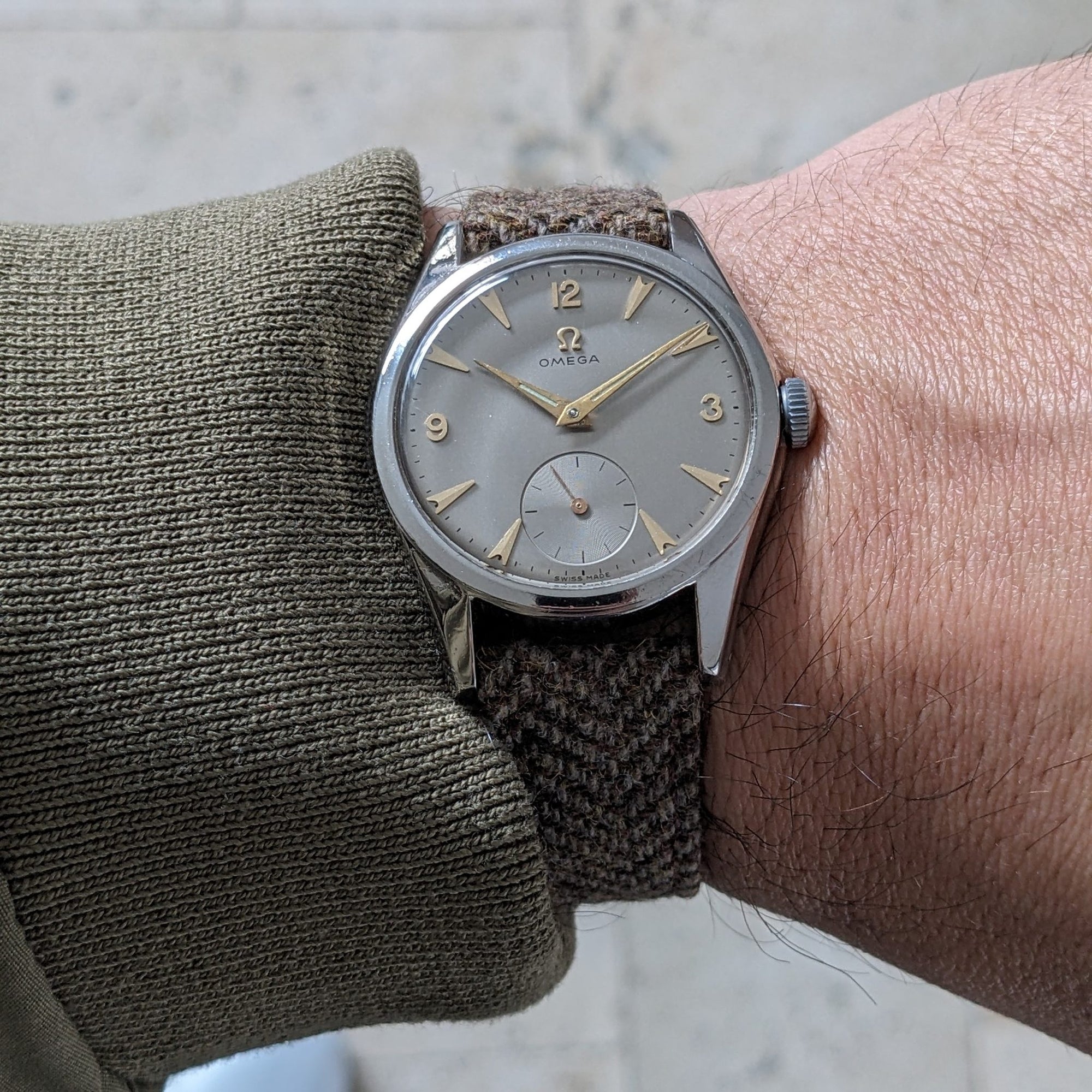 Circa 80 Years Old Post War Omega / Ref 2536-3 / Vintage 1940s Watch / Cal 265 Movement / Serviced vintage watch