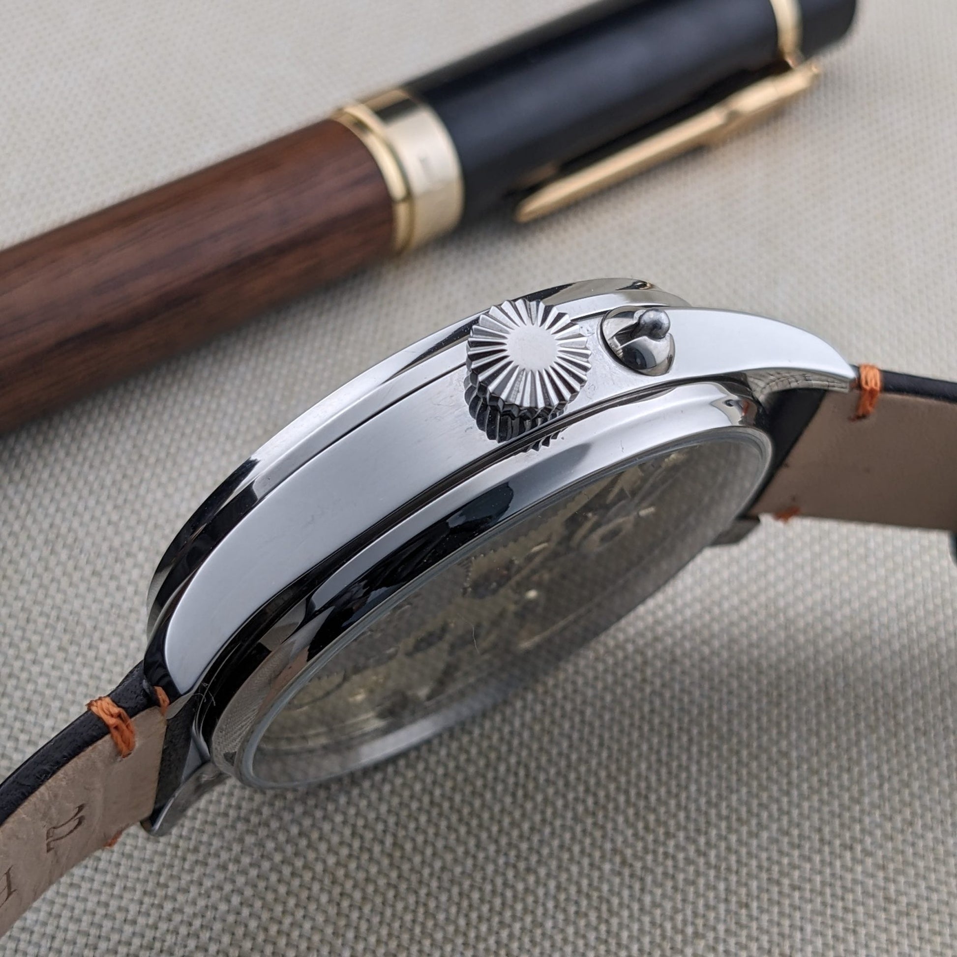 IWC Schaffhausen / Unknown / Cal 52 vintage watch