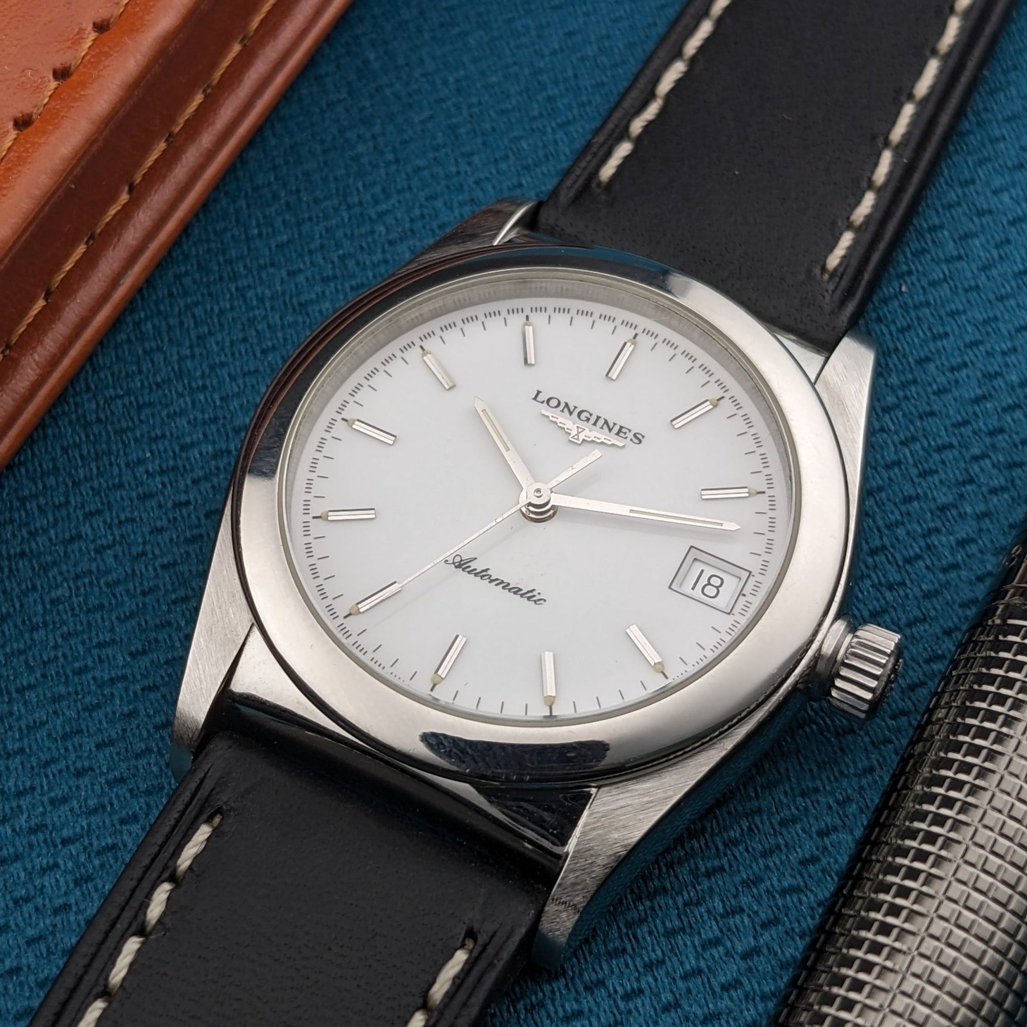 Longines Automatic Ovettone / Ref L76904 / 1990s Classic Watch / Cal L633.5 Movement / Serviced vintage watch