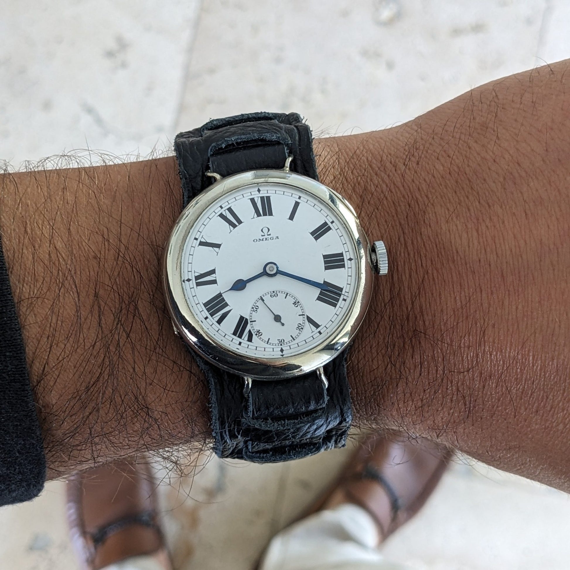 Over 110 Years Old Antique Omega Officer’s Watch – Original Enamel Dial – Cal. 13''' S.O.B. – Antique Circa 1915 / Serviced vintage watch