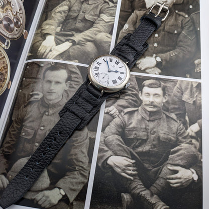 Over 110 Years Old Antique Omega Officer’s Watch – Original Enamel Dial – Cal. 13''' S.O.B. – Antique Circa 1915 / Serviced vintage watch