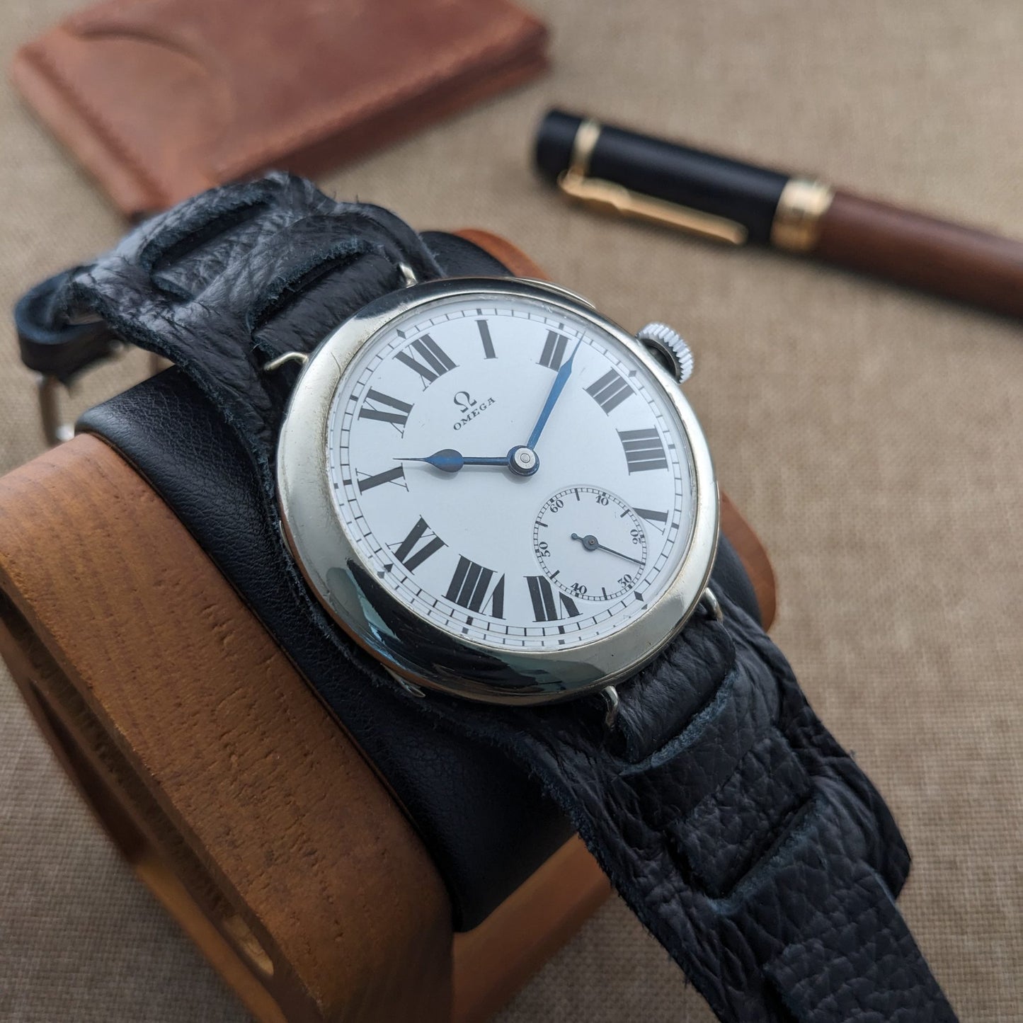 Over 110 Years Old Antique Omega Officer’s Watch – Original Enamel Dial – Cal. 13''' S.O.B. – Antique Circa 1915 / Serviced vintage watch