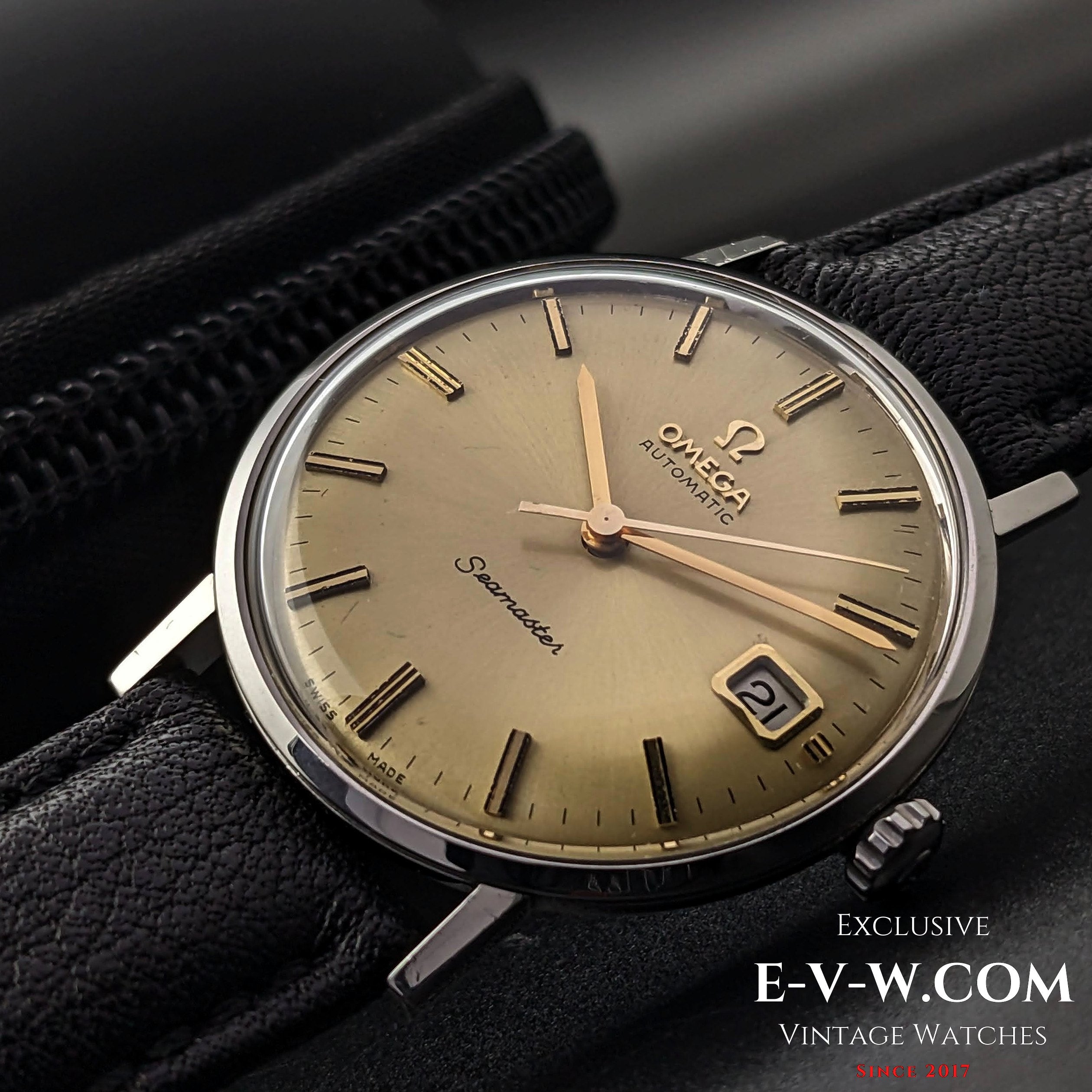 Vintage 1960s Omega Seamaster Automatic Gold Dial cal.562 Exclusive Vintage Swiss Watches