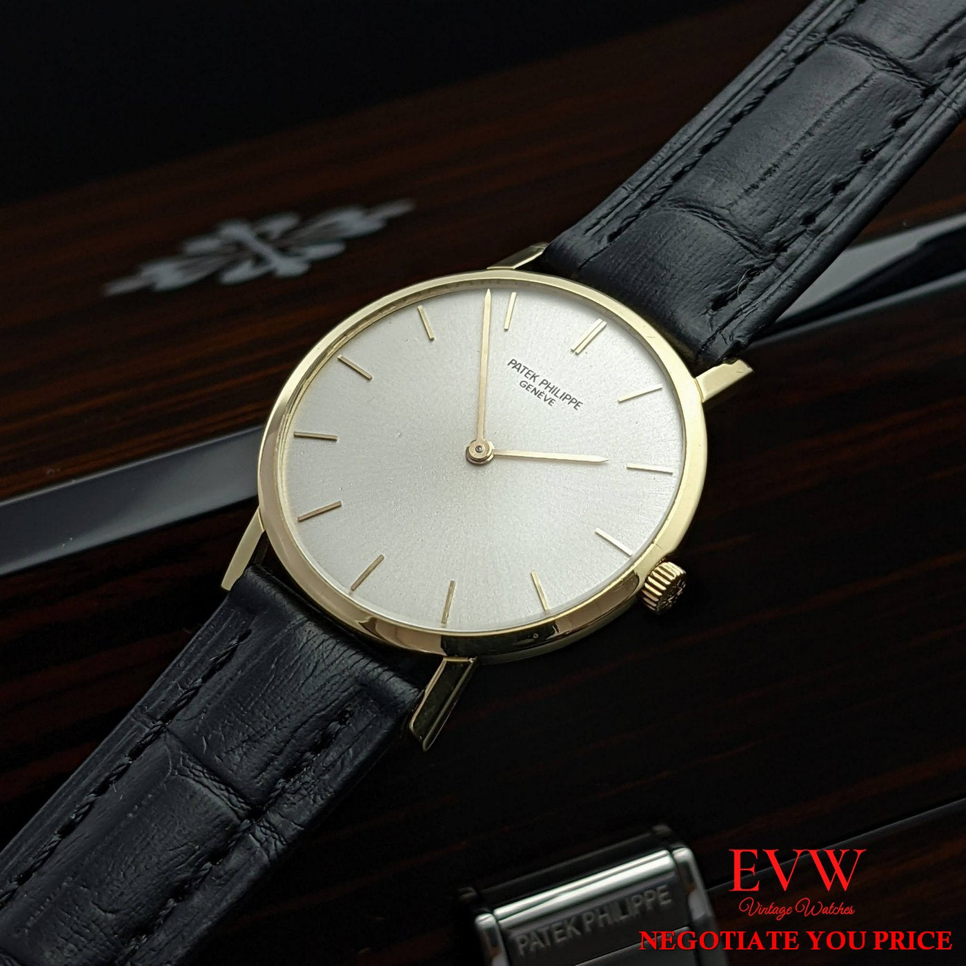 Patek Philippe Calatrava 18K Gold Vintage Watch , calibre 175,ref. 3520