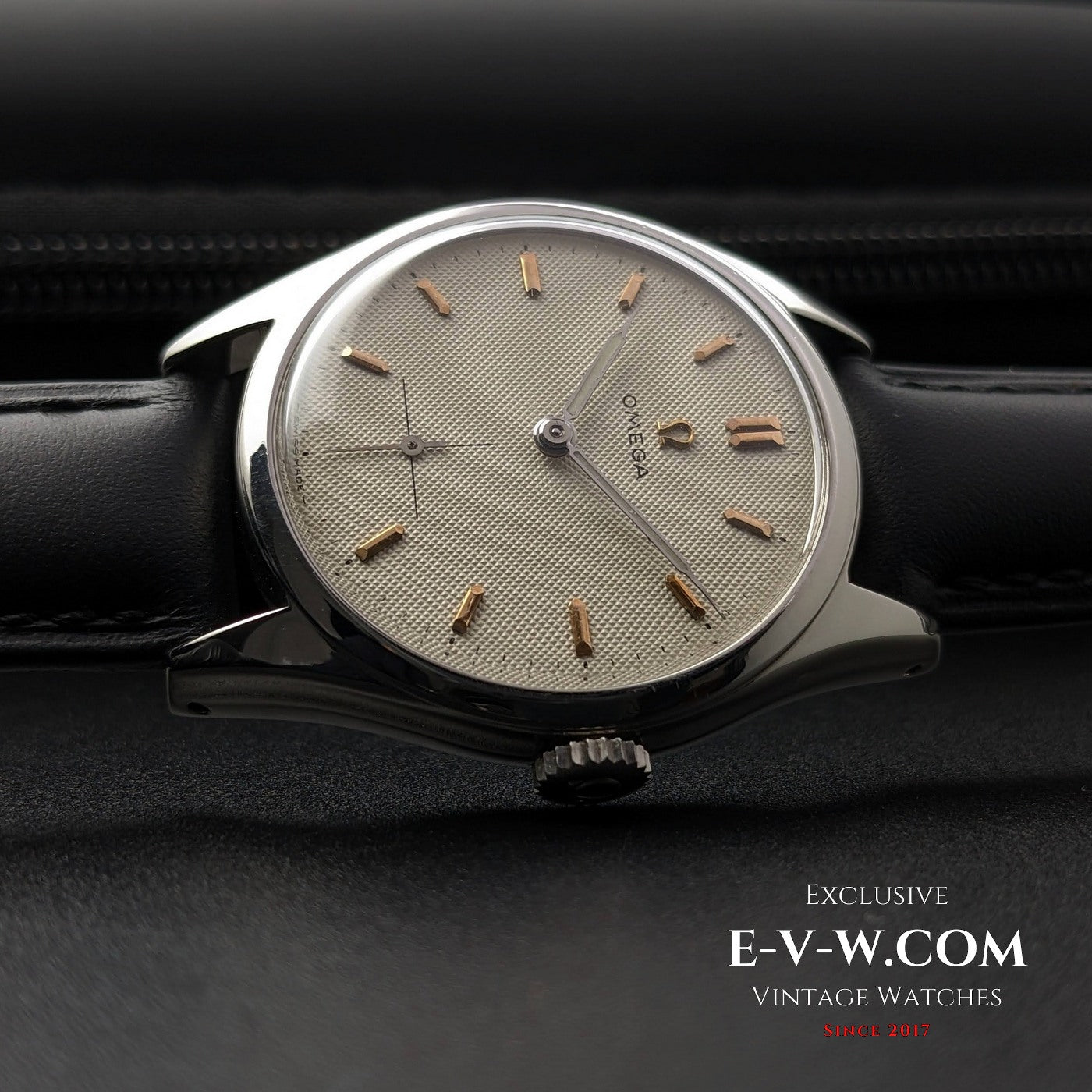 Omega wijzerplaat met honingraatmotief, zeldzaam model / Ref. 2536-2 / kaliber 265 (30T2) / Volledig geserviced 