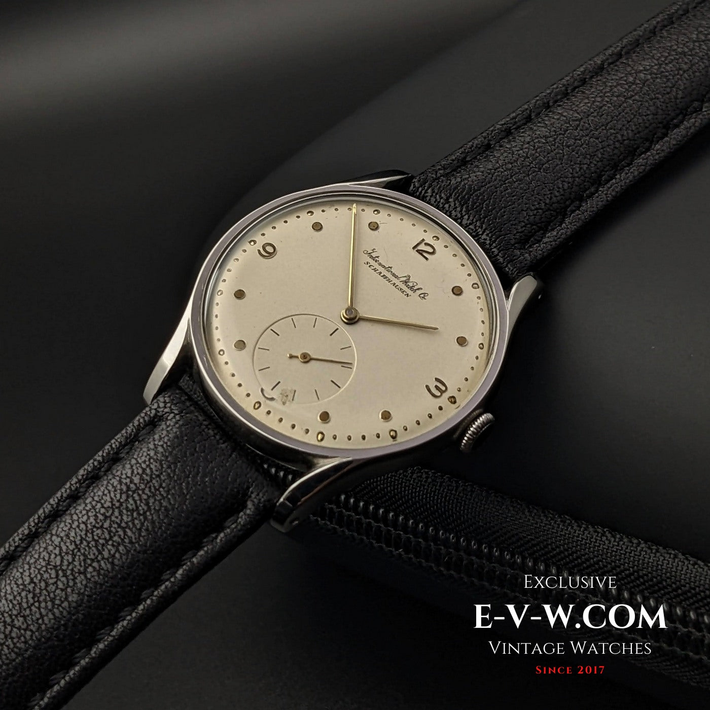 IWC Schaffhausen Cal.83 / Vintage 1946 / Fully Serviced