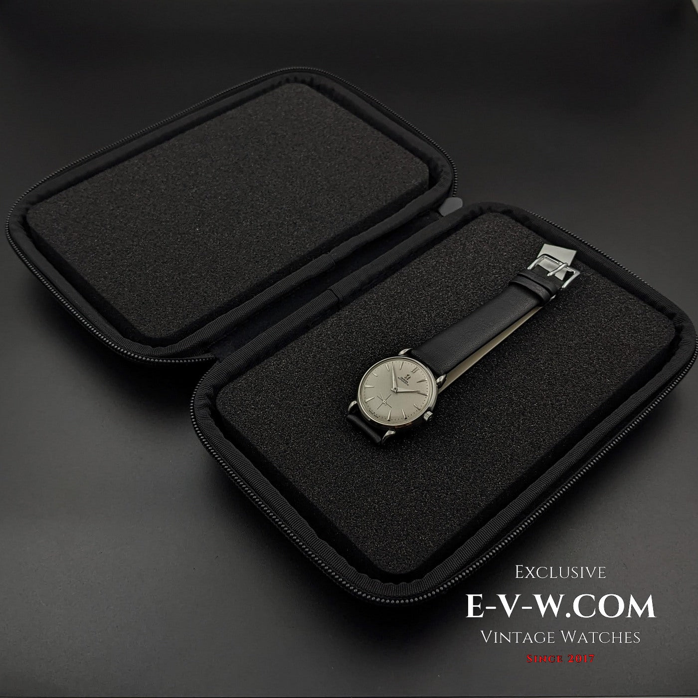 Omega Automatique BUMPER / Cadran nid d'abeille / Cornes originales / Cal. 344 / Vintage 1952 / Réf. 2402-1