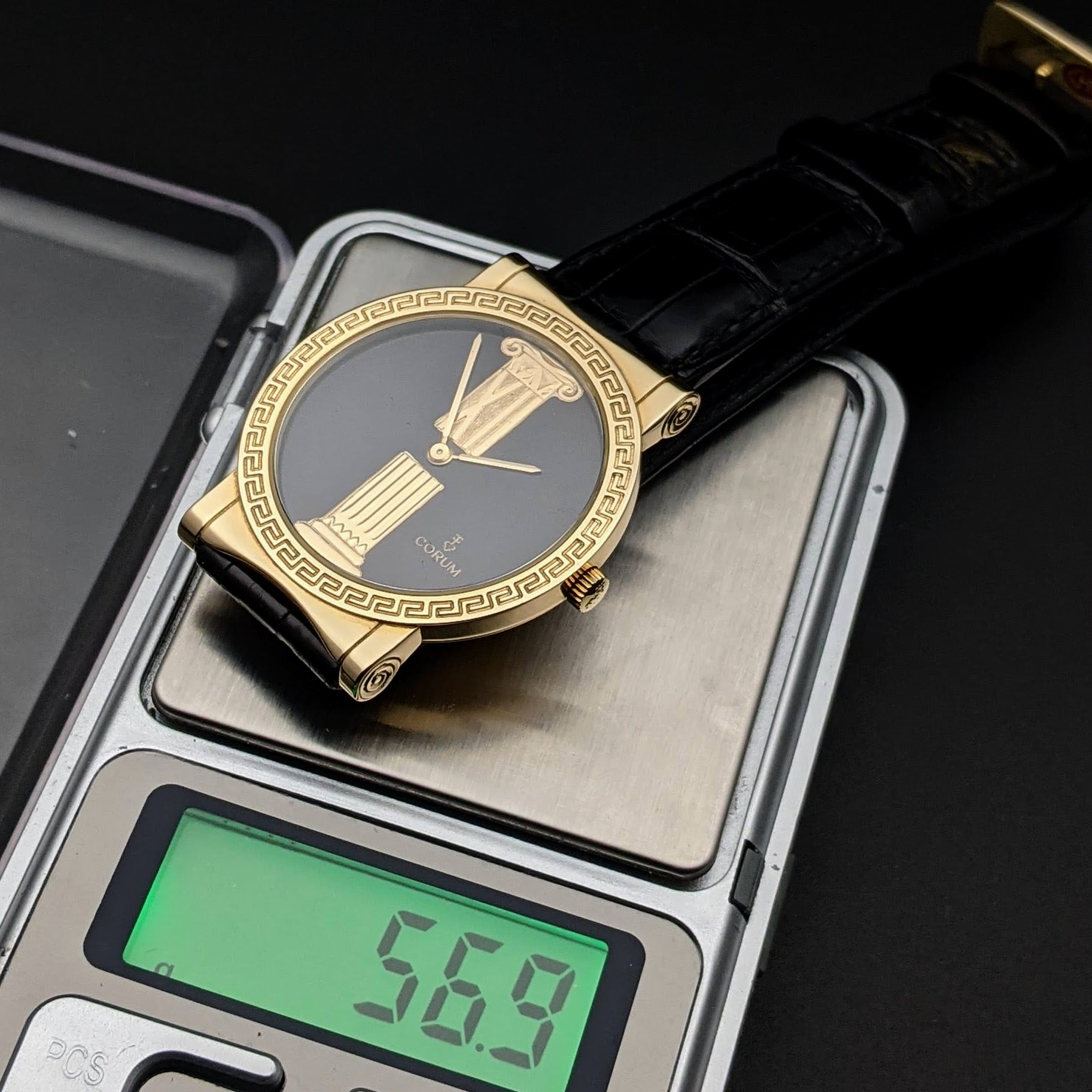 Corum 18k Gold 55.610.56 Limited Exclusive Vintage Swiss Watches