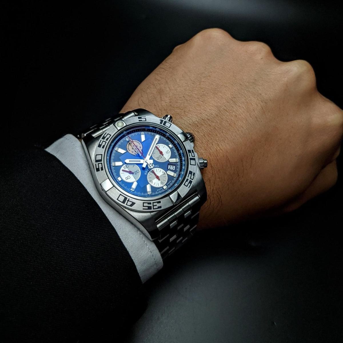 百年靈手錶法國巡邏隊限量600只 - Chronomat 44 - AB0110